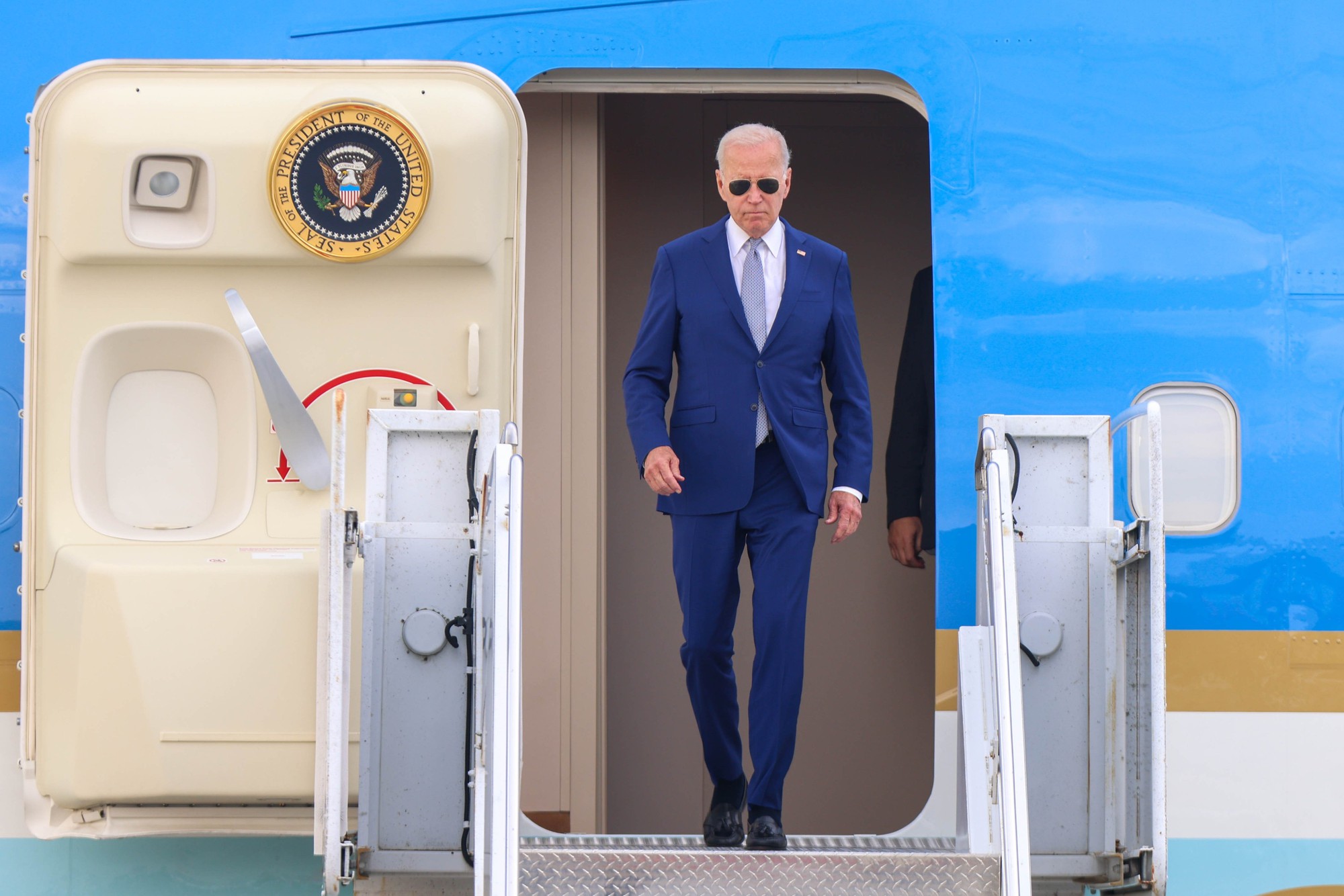 Tổng thống Mỹ Joe Biden đã đến Việt Nam - Ảnh 1.