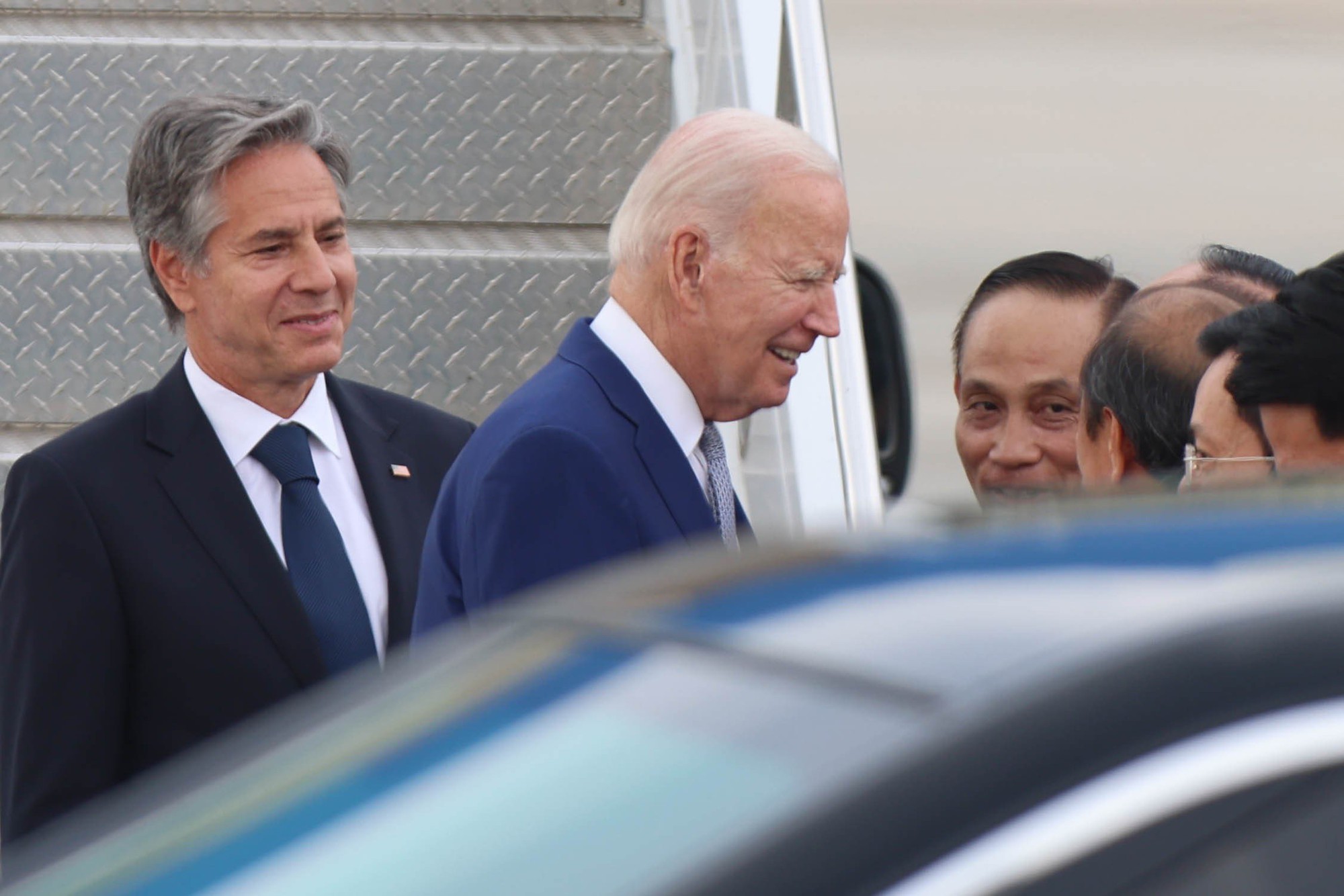 Tổng thống Mỹ Joe Biden đã đến Việt Nam - Ảnh 2.