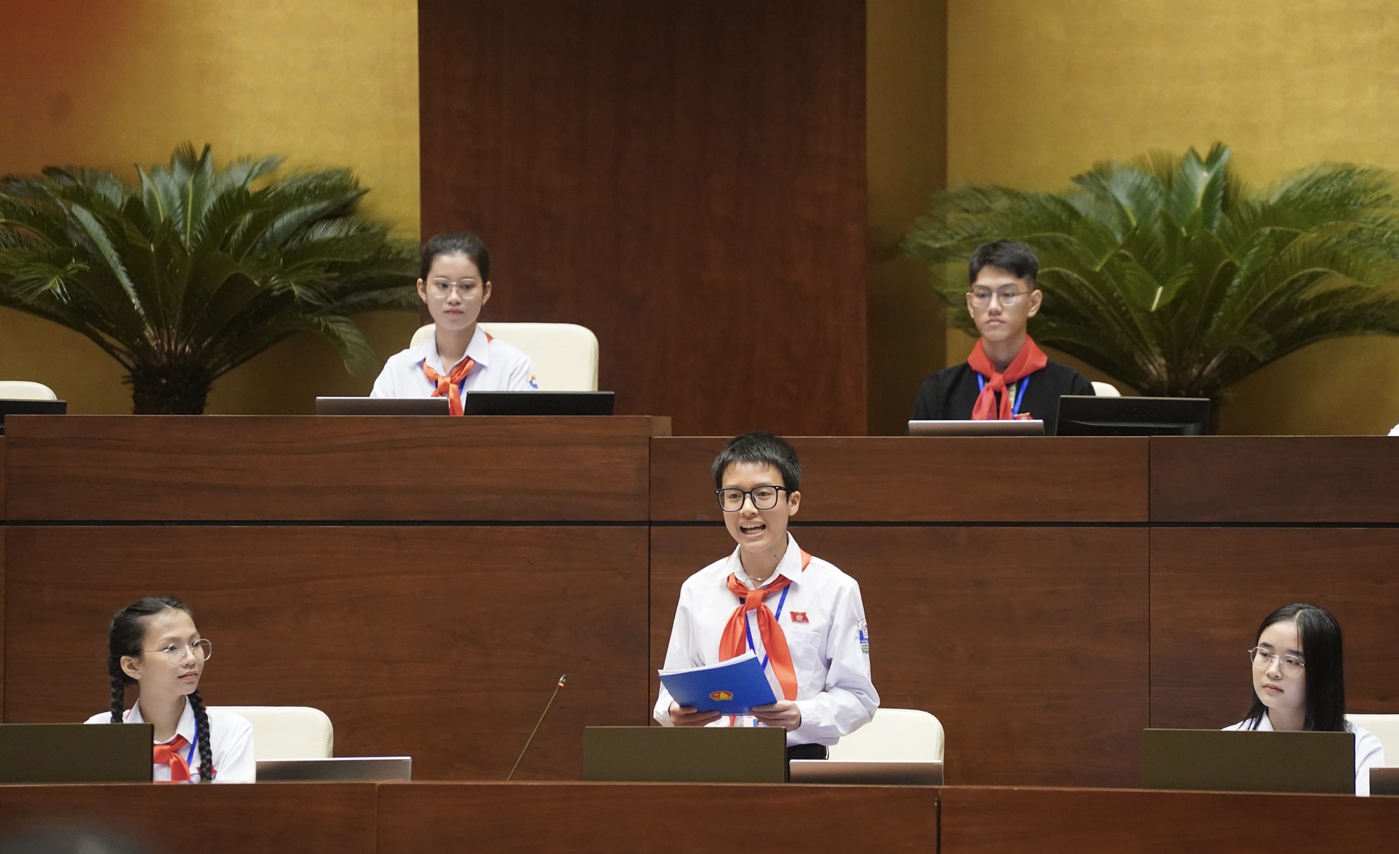 Chủ tịch Quốc hội:'Tiếng nói của trẻ em đã làm thay đổi nhận thức của người lớn' - Ảnh 5. Chủ tịch Quốc hội:'Tiếng nói của trẻ em đã làm thay đổi nhận thức của người lớn' - Ảnh 5.