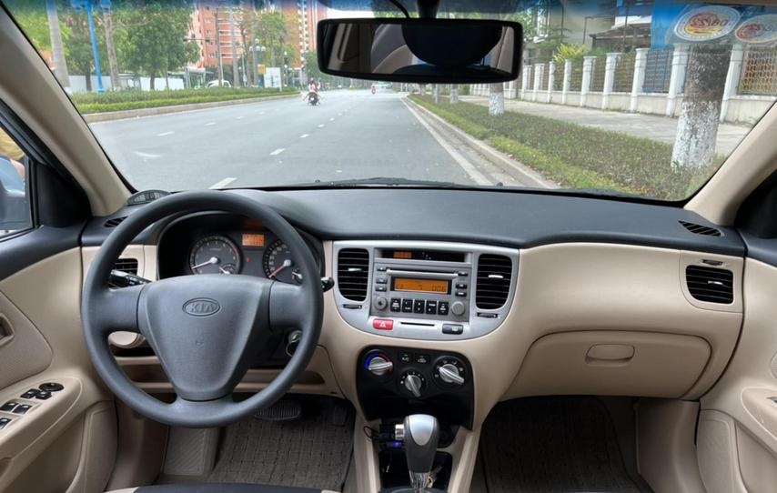 Kia Rio 2008 hiếm gặp tại Việt Nam, giá dưới 200 triệu đồng - Ảnh 4. Kia Rio 2008 hiếm gặp tại Việt Nam, giá dưới 200 triệu đồng - Ảnh 4.