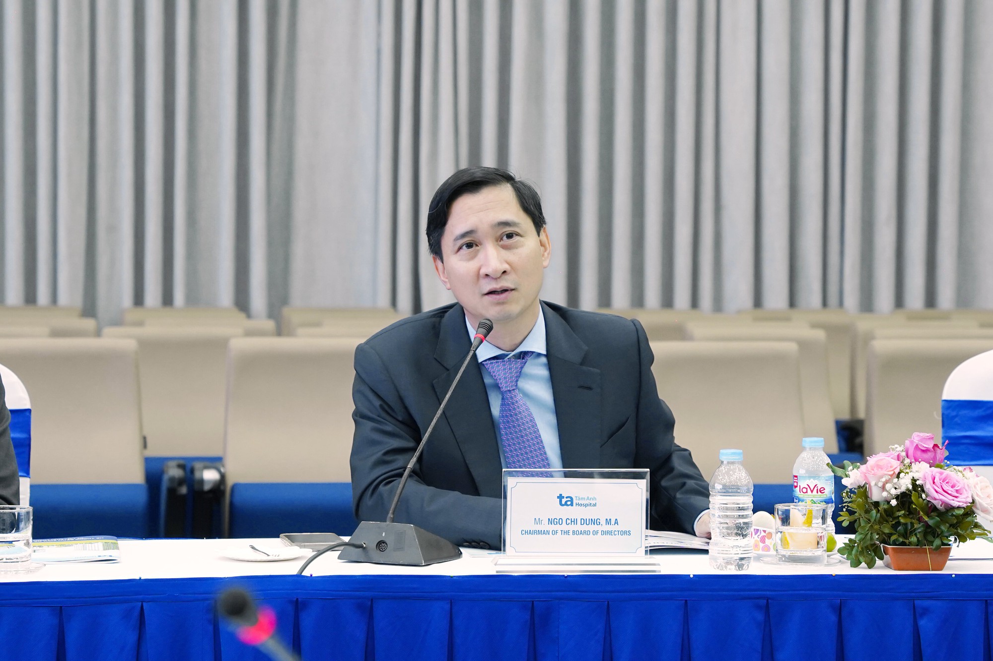 Vietnamsko-americká spolupráce ve výzkumu nových léků a umělé inteligence v medicíně - Foto 3. Hợp tác Việt - Mỹ nghiên cứu thuốc mới và trí tuệ nhân tạo trong y học - Ảnh 3.