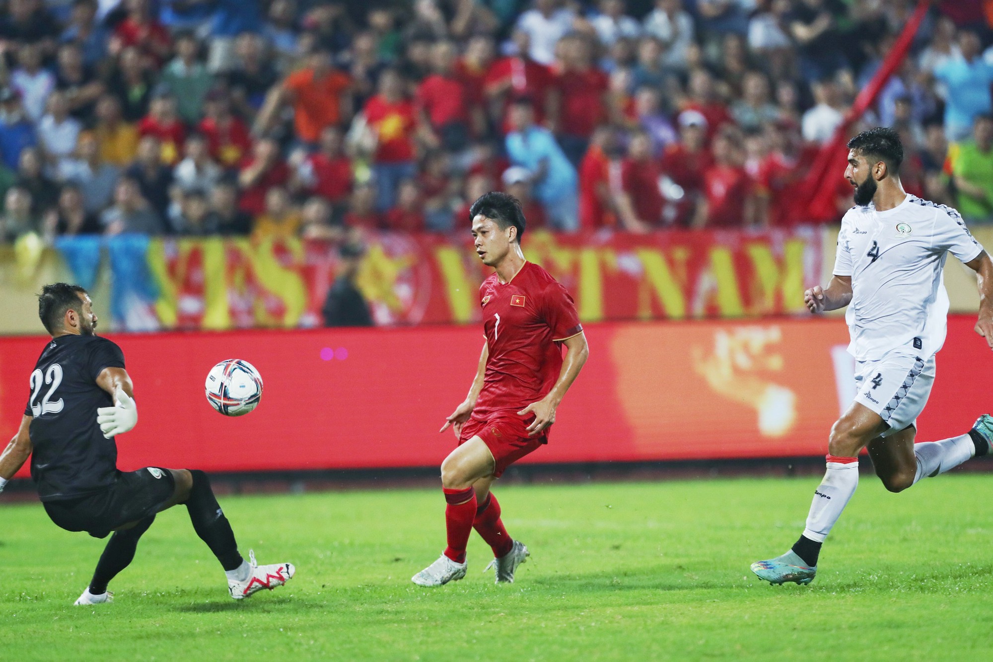 Ghi bàn đẳng cấp cho đội tuyển Việt Nam, cựu sao HAGL vẫn 'không hài lòng' - Ảnh 1.
