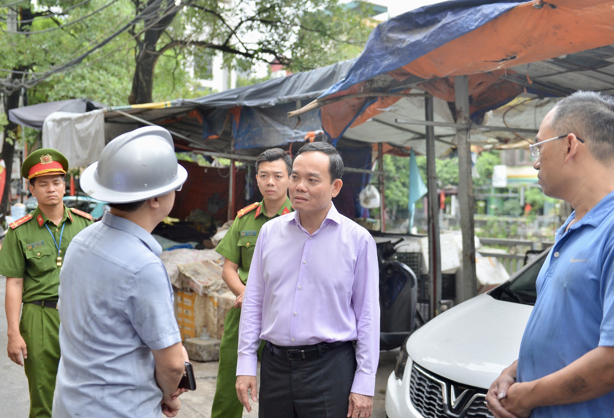 Phó thủ tướng Trần Lưu Quang chỉ đạo cứu nạn vụ cháy chung cư mini Hà Nội - Ảnh 3.