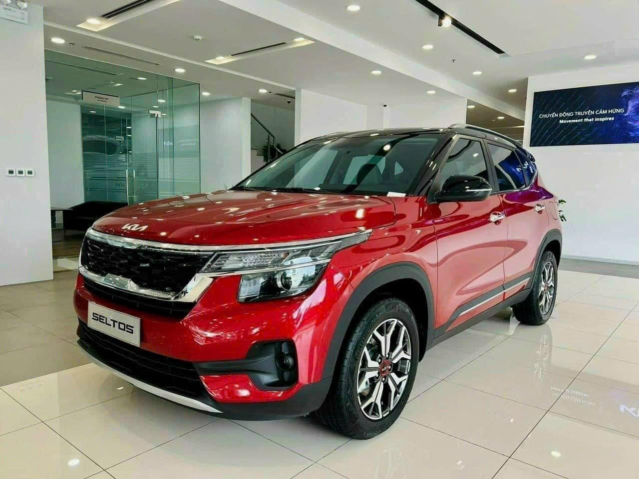 Ngược dòng, Kia Seltos và K3 tăng giá niêm yết tại Việt Nam - Ảnh 1. Ngược dòng, Kia Seltos và K3 tăng giá niêm yết tại Việt Nam - Ảnh 1.