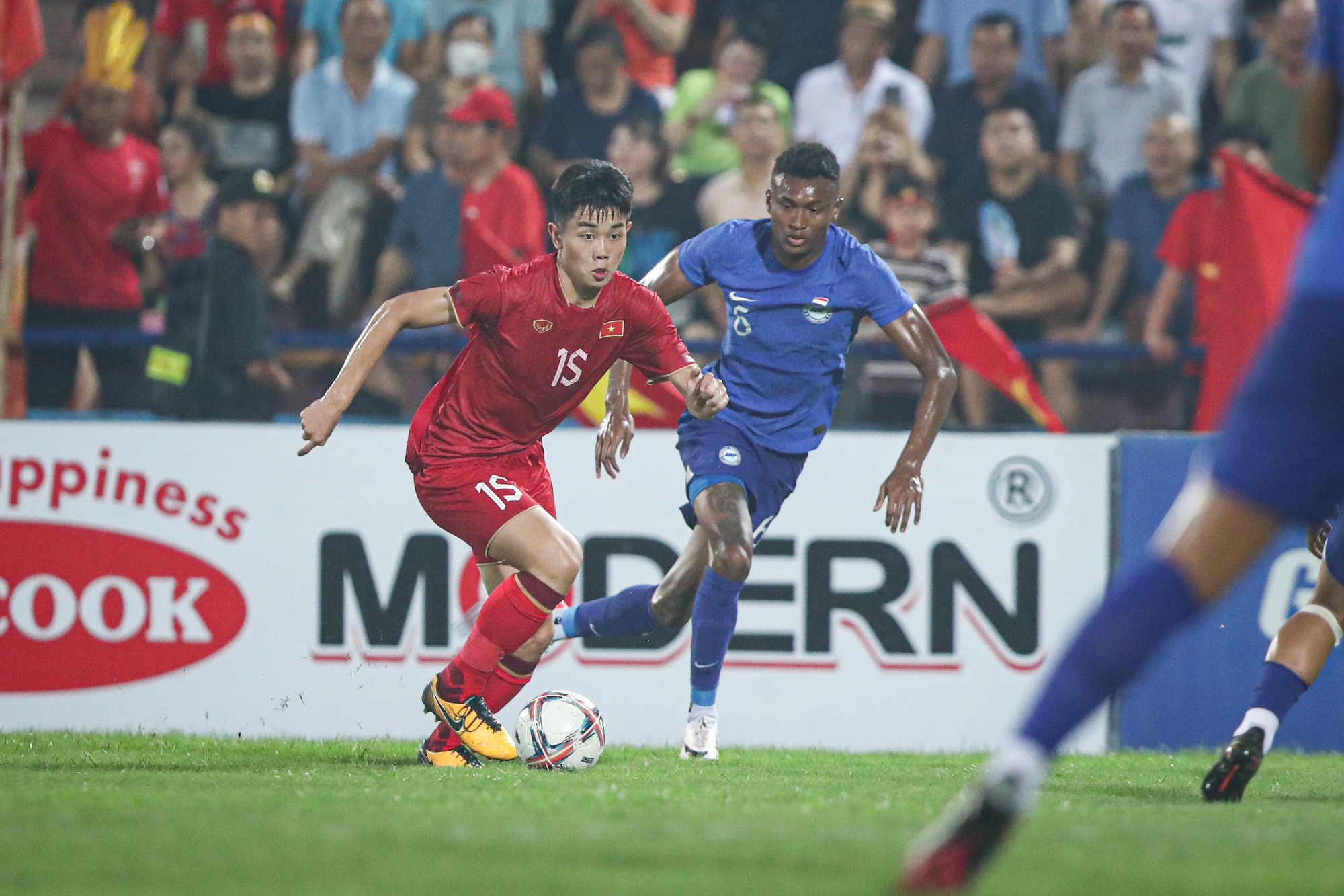 Sự khác biệt từ sân chơi chuyên nghiệp ở U.23 Việt Nam - Ảnh 3.