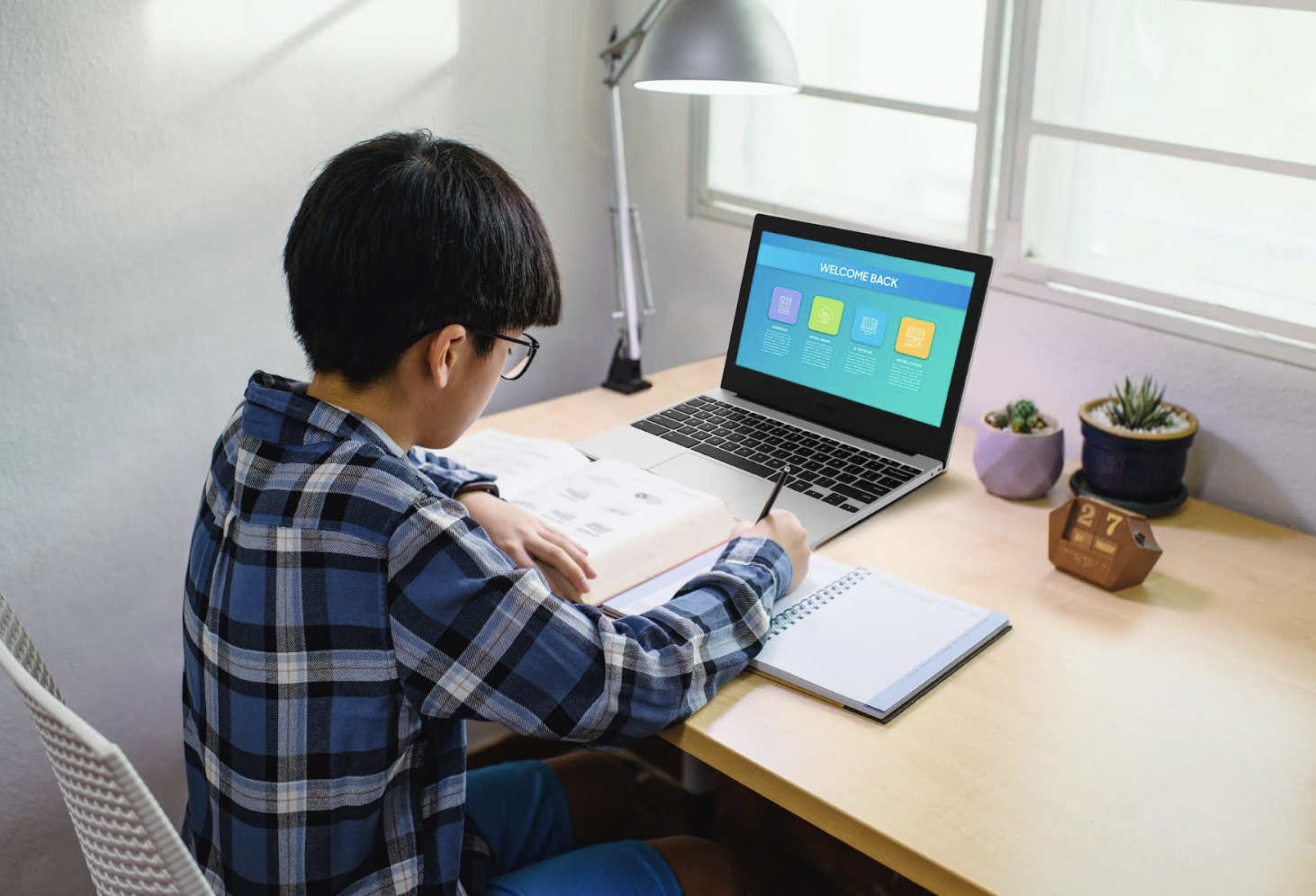 Khám phá mẫu laptop hỗ trợ học tập Samsung Galaxy Chromebook Go - Ảnh 2. Khám phá mẫu laptop hỗ trợ học tập Samsung Galaxy Chromebook Go - Ảnh 2.