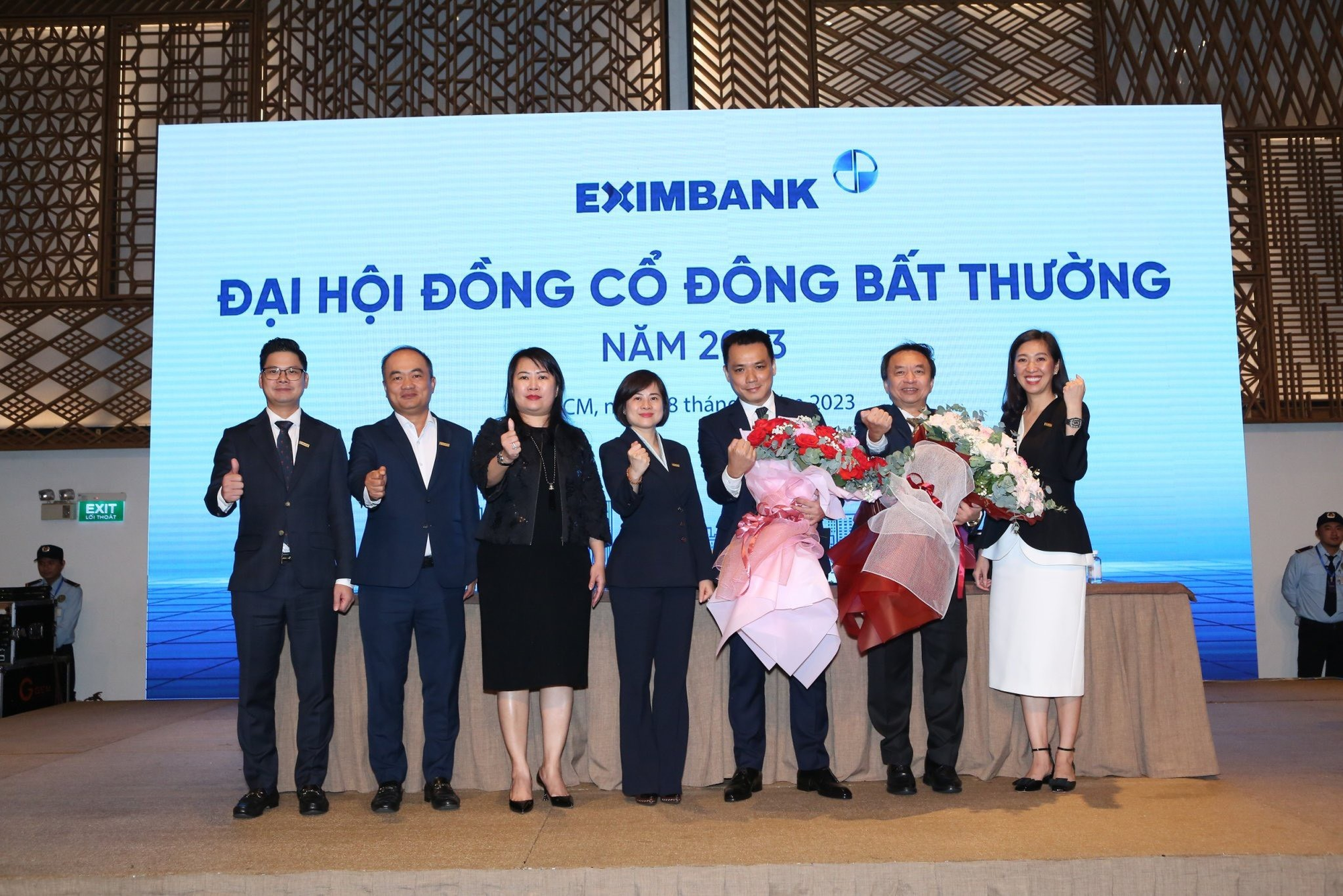 Eximbank suma 2 miembros, perfeccionando el Consejo Directivo para el 7º periodo - Foto 1. Eximbank bổ sung 2 thành viên, kiện toàn HĐQT nhiệm kỳ VII - Ảnh 1.