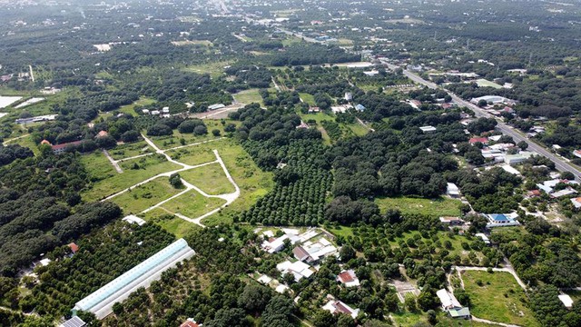 114 khu đất “hiến đất làm đường” ở H.Cam Lâm được cho phép tồn tại - Ảnh 1.