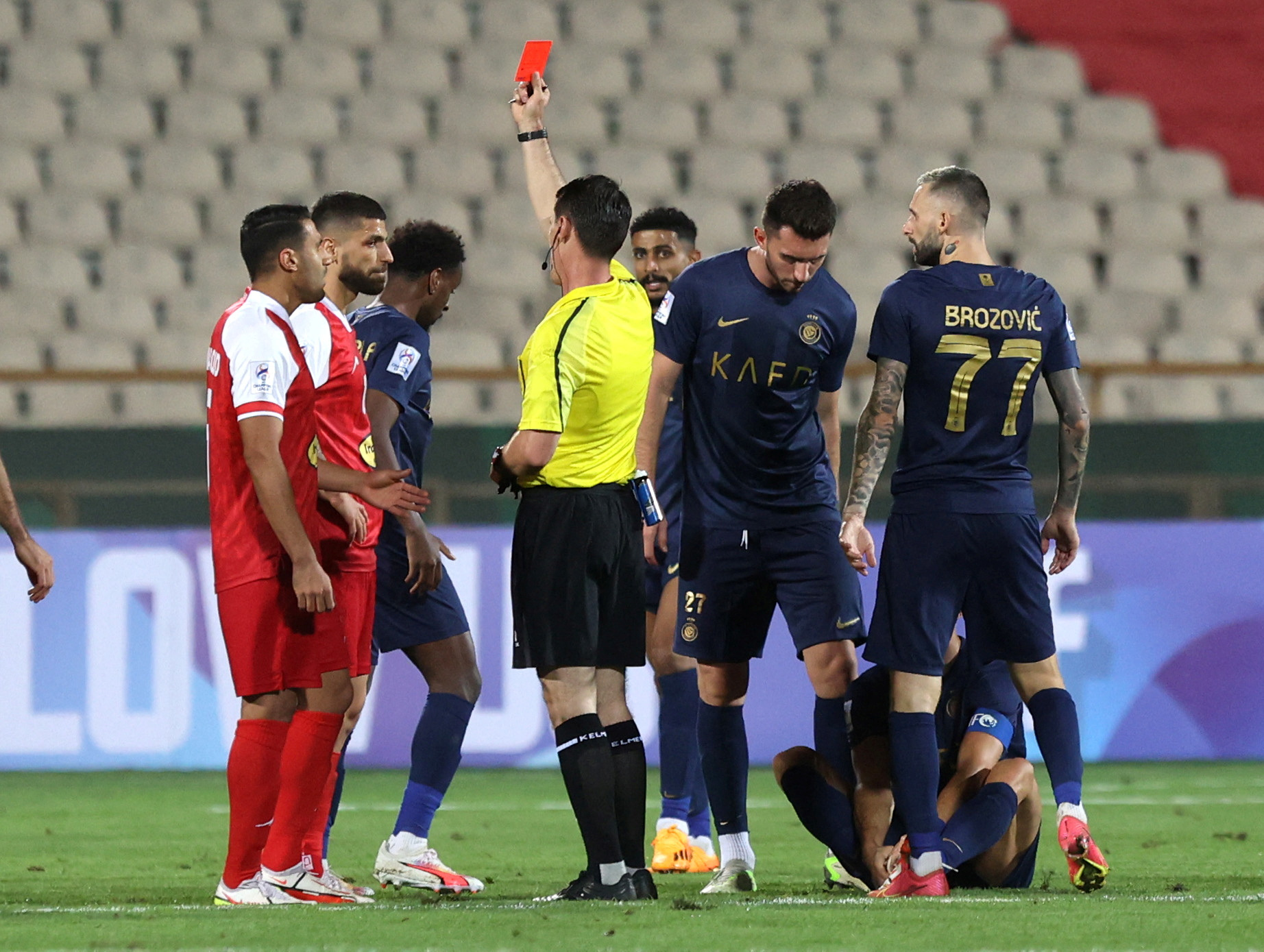 Winning with Al Nassr at the AFC Champions League, Ronaldo set an unbelievable record - Photo 2.