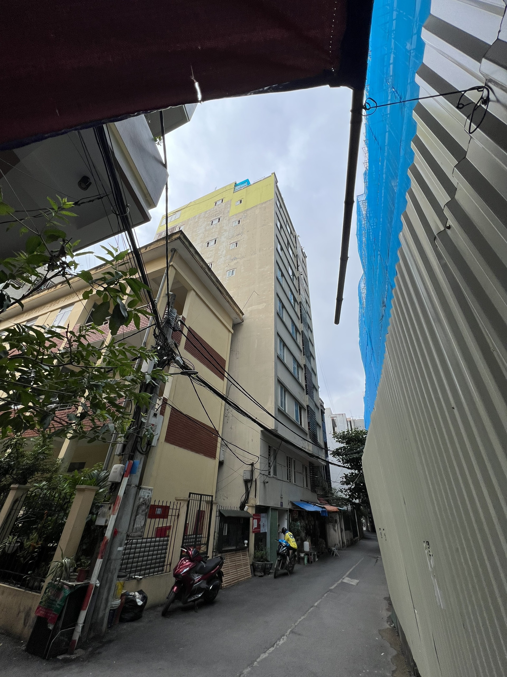 Cận cảnh hàng loạt chung cư mini xây vượt tầng của bị can Nghiêm Quang Minh - Ảnh 6.
