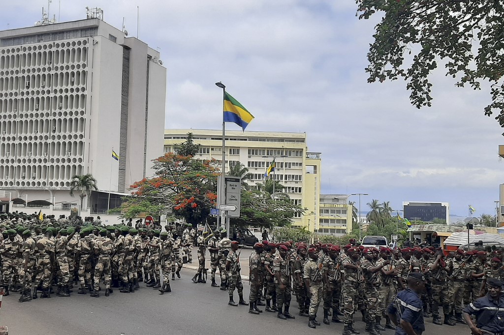 Gabón reabre fronteras tras golpe de Estado - Foto 1. Gabon mở cửa biên giới trở lại sau đảo chính - Ảnh 1.