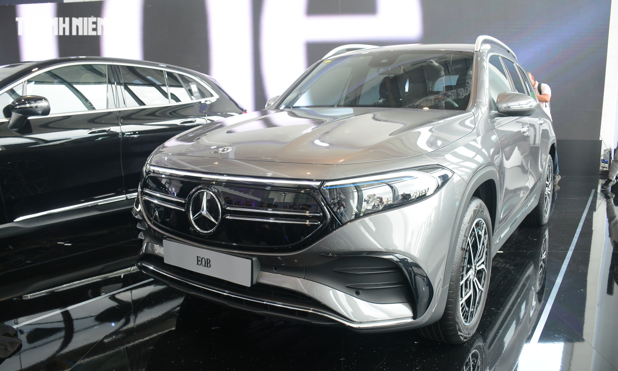 Mercedes trình làng 3 mẫu xe SUV điện, cạnh tranh BMW tại Việt Nam - Ảnh 2.