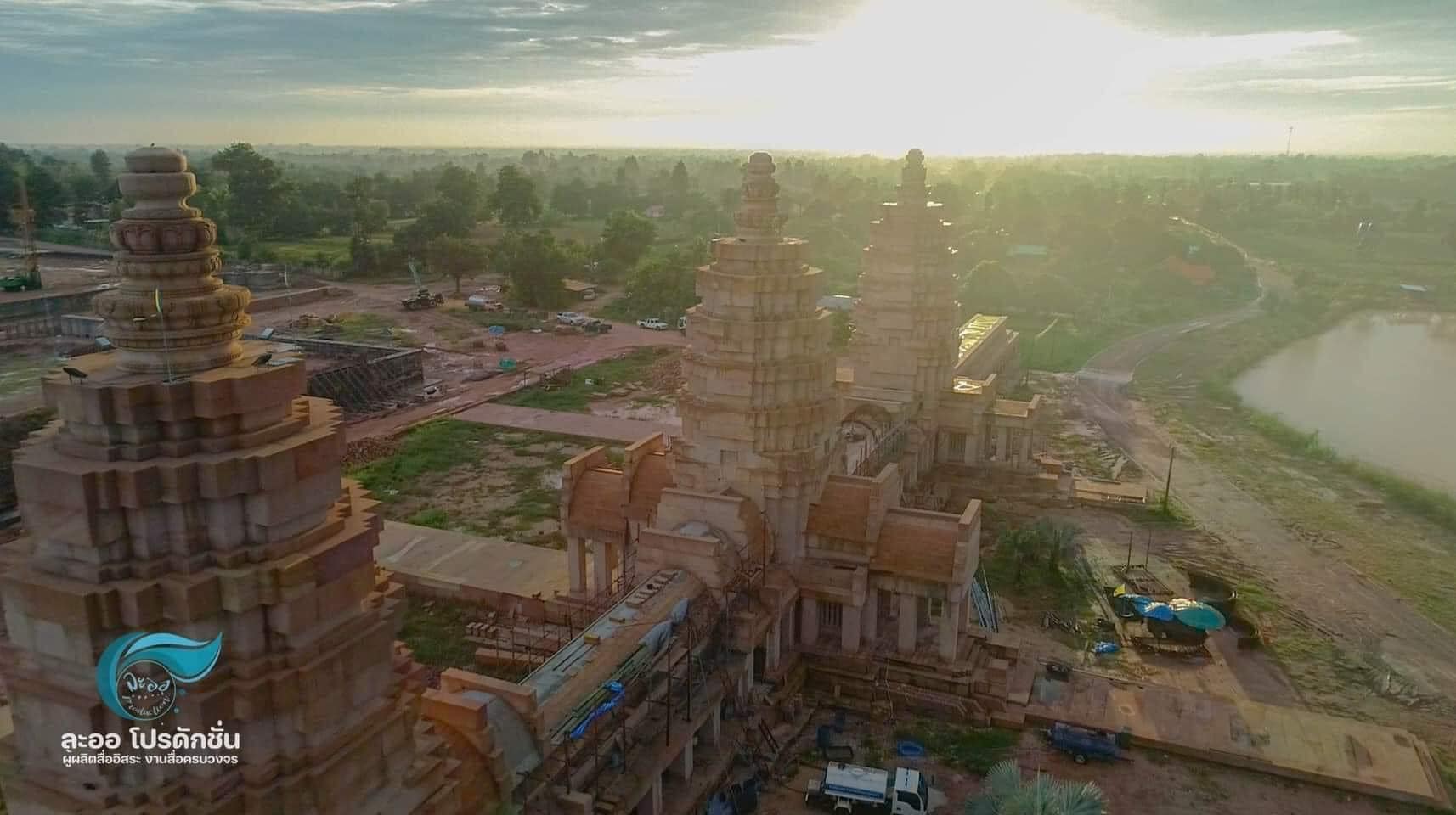 'Bản sao' Angkor Wat đang xây dựng ở Thái Lan bị Campuchia chỉ trích - Ảnh 3.