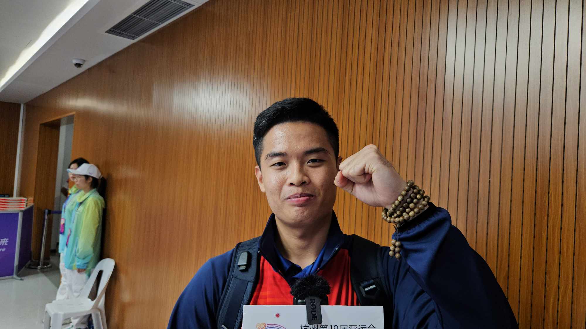Thứ trưởng Bộ Văn hóa-Thể thao và Du lịch chúc mừng tấm HCV của Phạm Quang Huy - Ảnh 2. Thứ trưởng Bộ Văn hóa-Thể thao và Du lịch chúc mừng tấm HCV của Phạm Quang Huy - Ảnh 2.