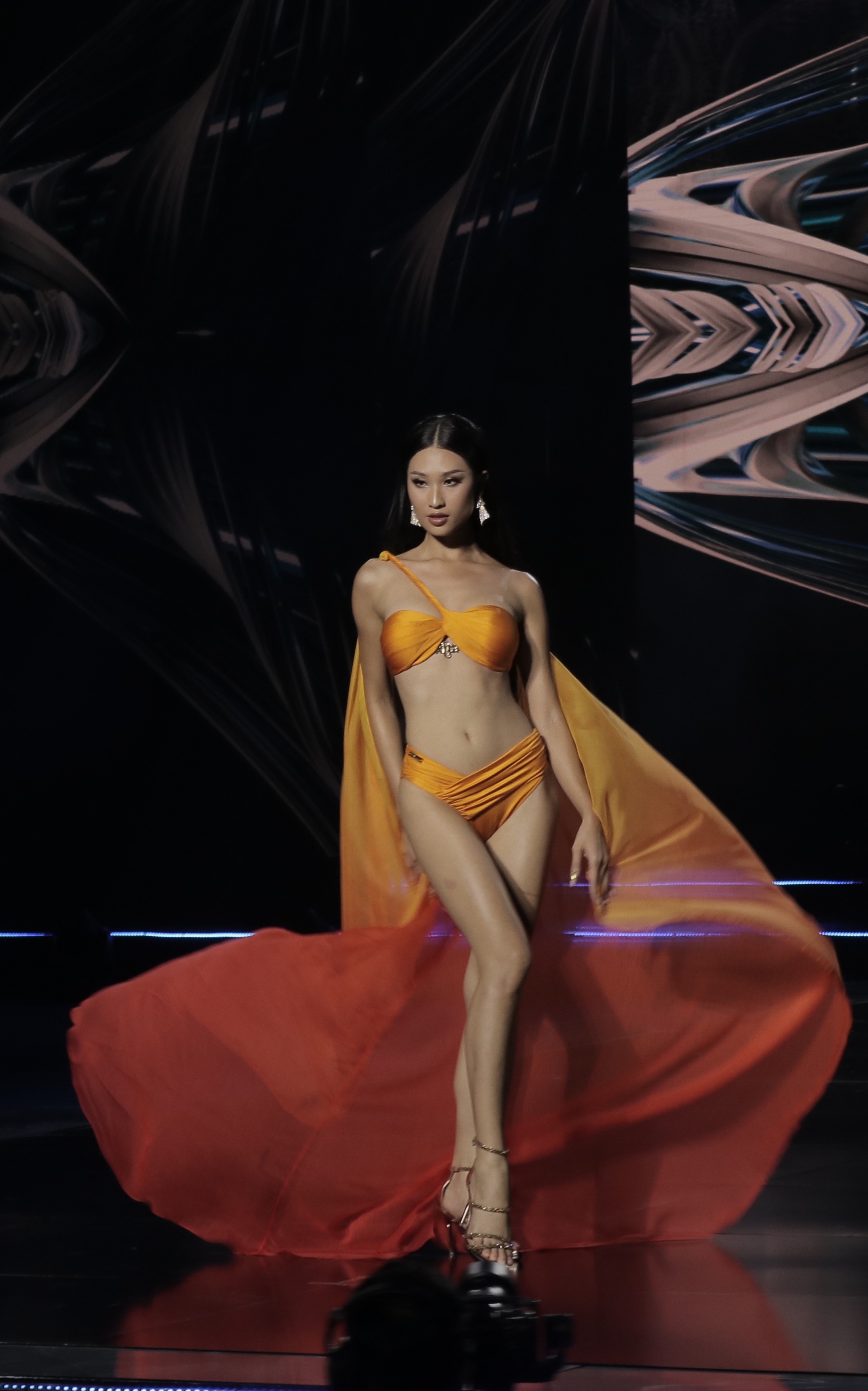 'Cô gái chăn trâu' Hương Ly đăng quang Miss Universe Vietnam 2023 - Ảnh 4.