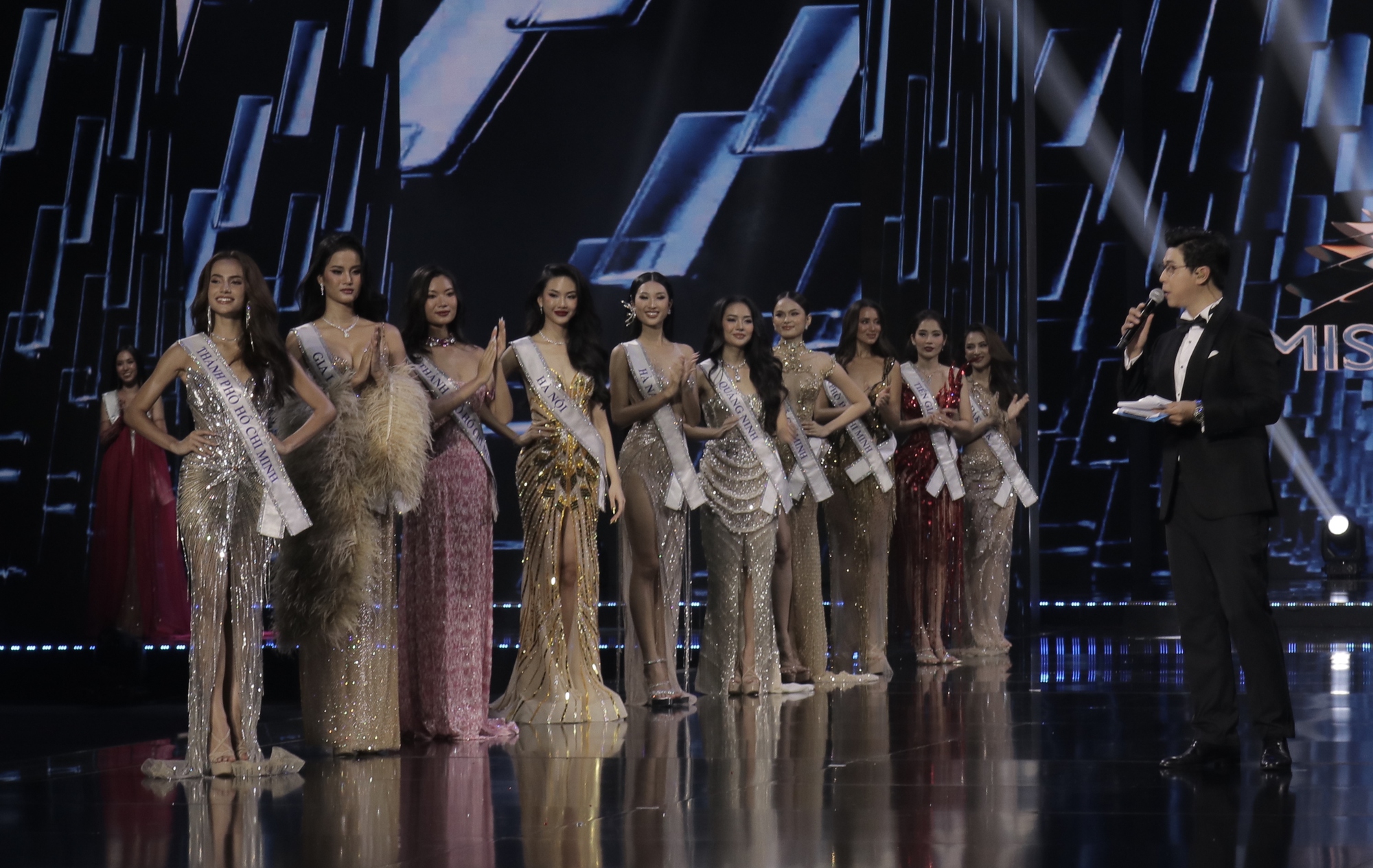 'Cô gái chăn trâu' Hương Ly đăng quang Miss Universe Vietnam 2023 - Ảnh 7.