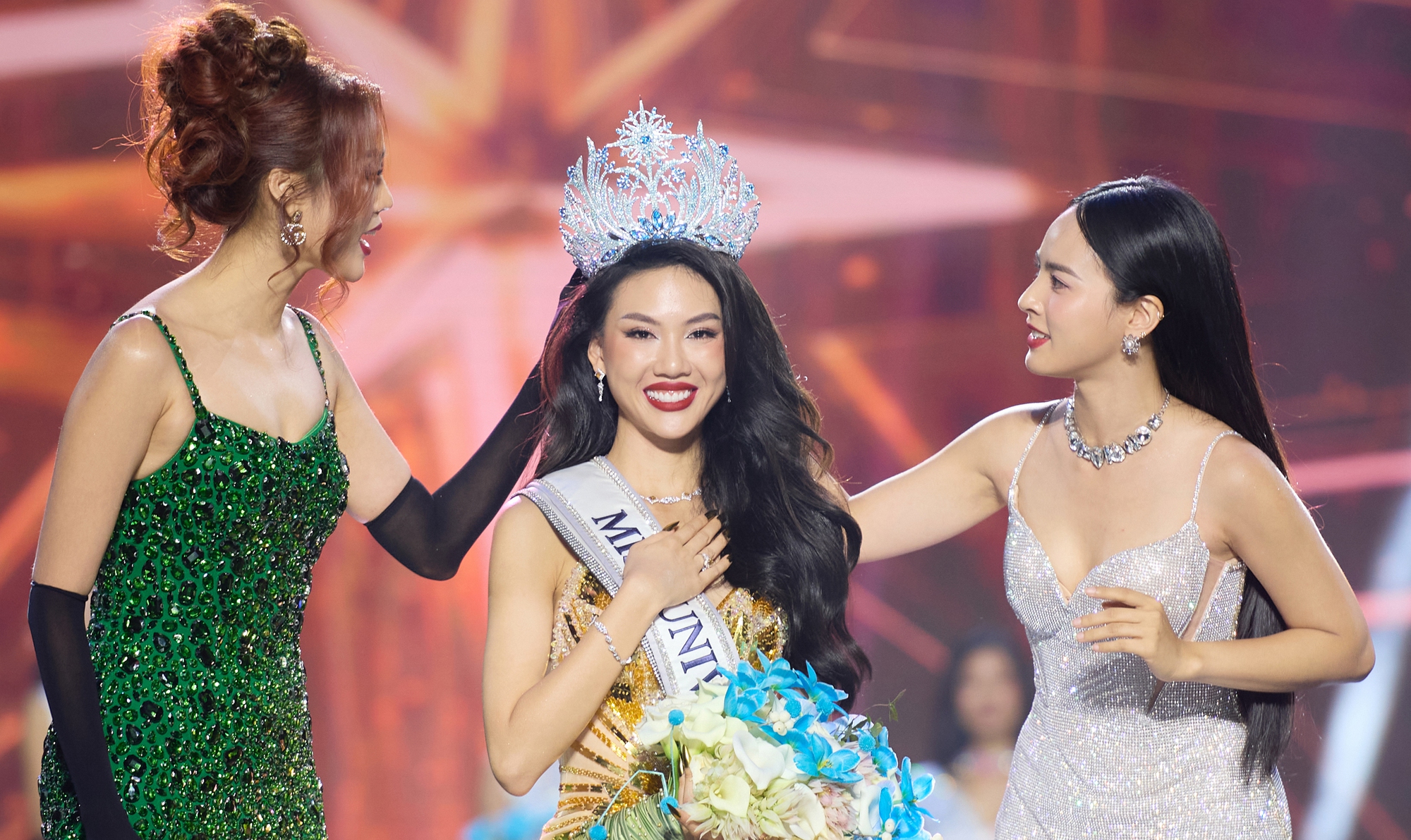 Bùi Quỳnh Hoa đăng quang Miss Universe Vietnam 2023 - Ảnh 12.