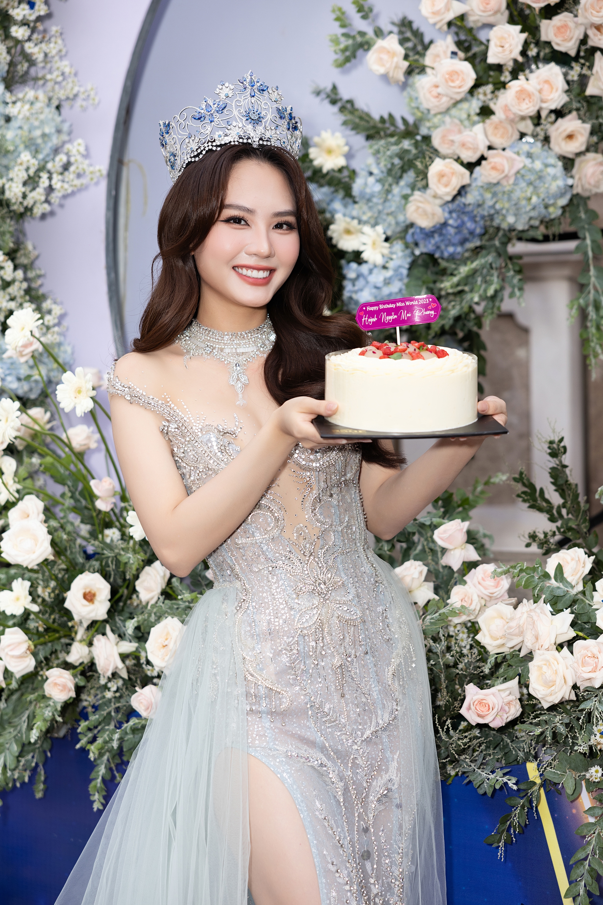 Hoa Hậu Mai Phương đón sinh nhật tuổi 24  - Ảnh 8.
