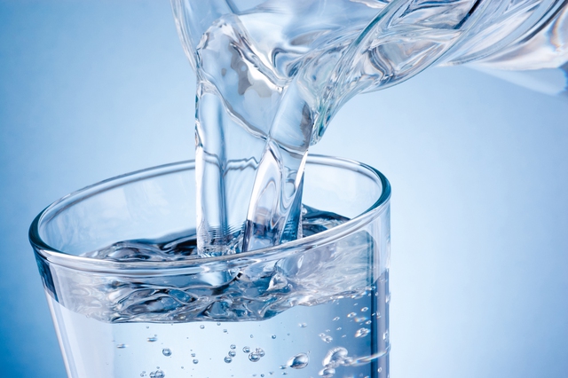 Mối liên hệ giữa bệnh tiểu đường và việc uống nước - Ảnh 1.