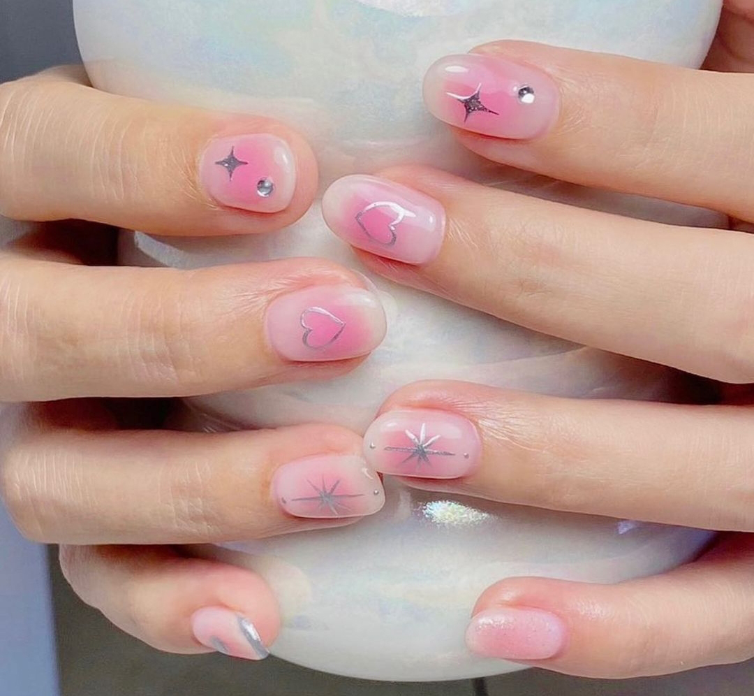 Tham khảo 100 kiểu nail màu hồng sành điệu, cuốn hút