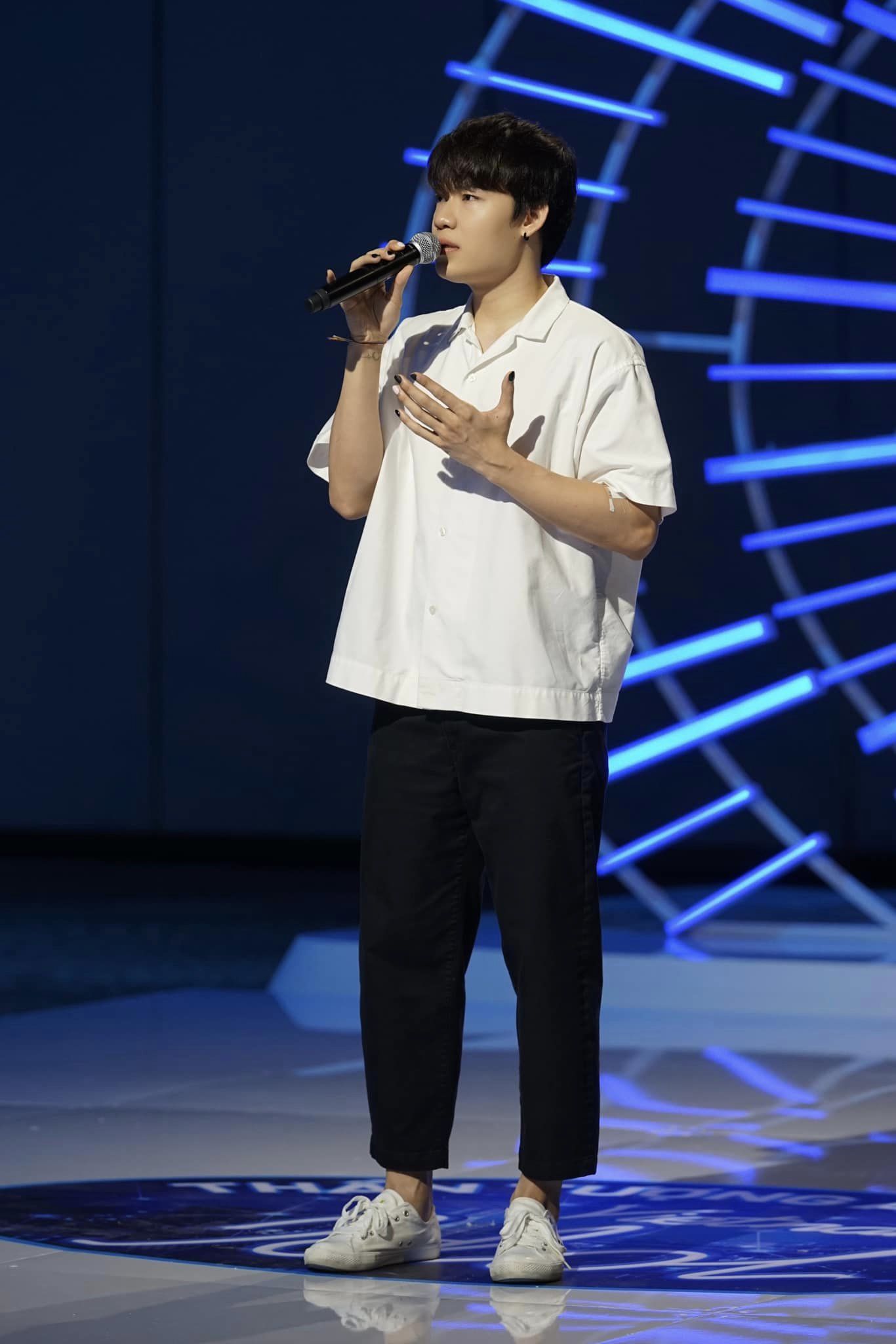 Diễn viên Quang Trung: Tôi vui dù bị loại sớm khỏi Vietnam Idol 2023 - Ảnh 2.