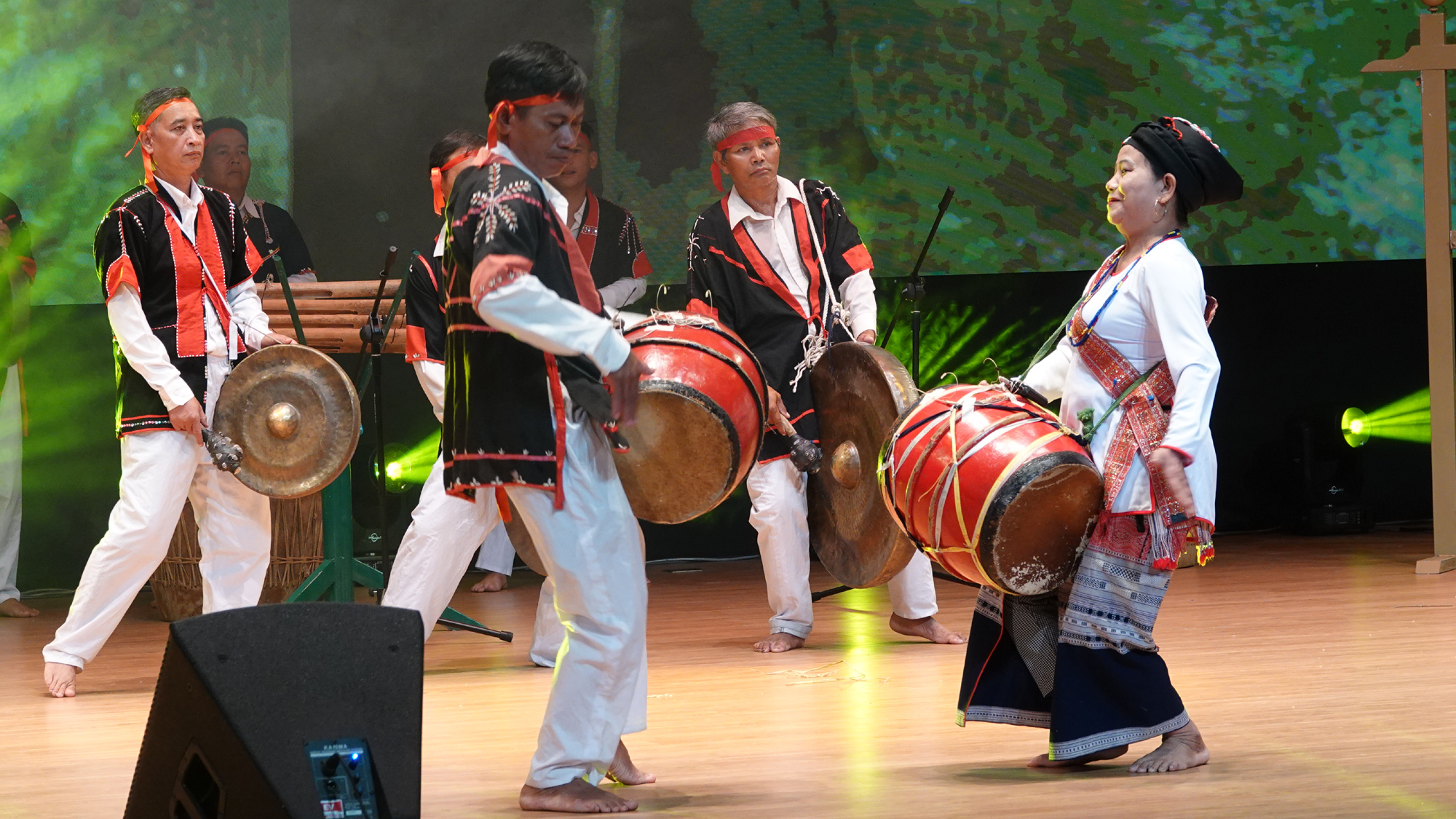 Nhiều chương trình đặc sắc tại ngày hội Văn hóa các dân tộc miền Trung  - Ảnh 8.