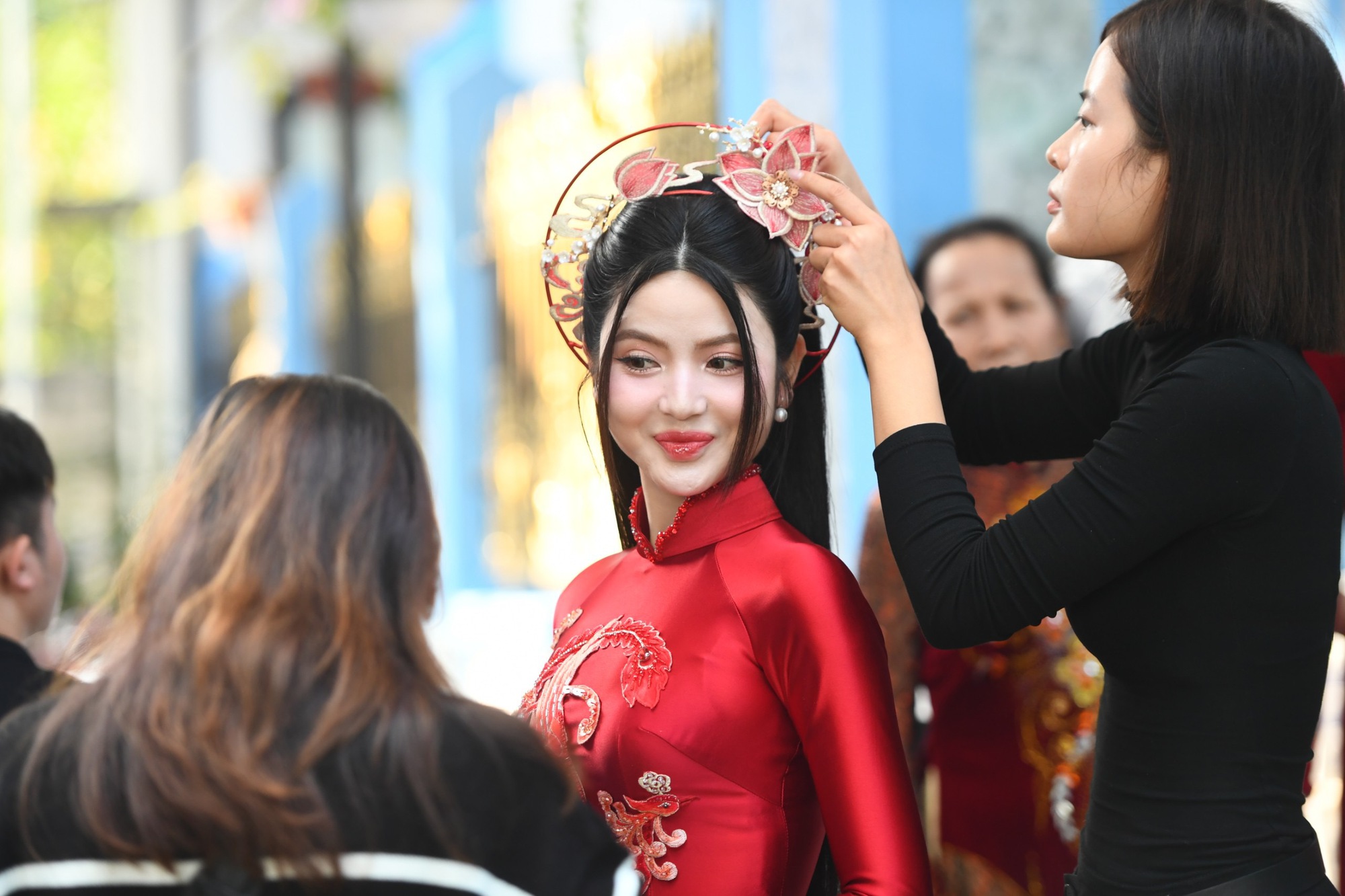 Quang Hải ăn hỏi Chu Thanh Huyền, cô dâu về nhà chồng ngày đầu năm mới- Ảnh 6.