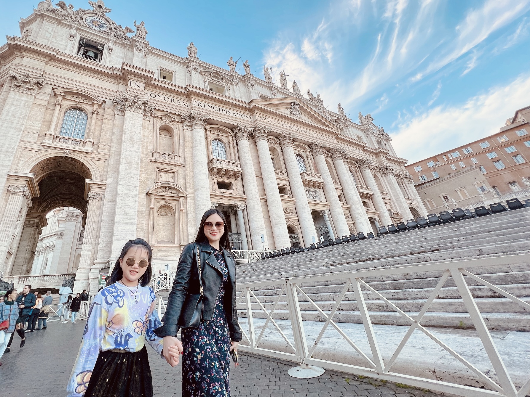 BTV Kh&aacute;nh Ly &lsquo;Phố t&agrave;i ch&iacute;nh&rsquo; đưa con g&aacute;i đi du lịch hơn 10 quốc gia- Ảnh 1.