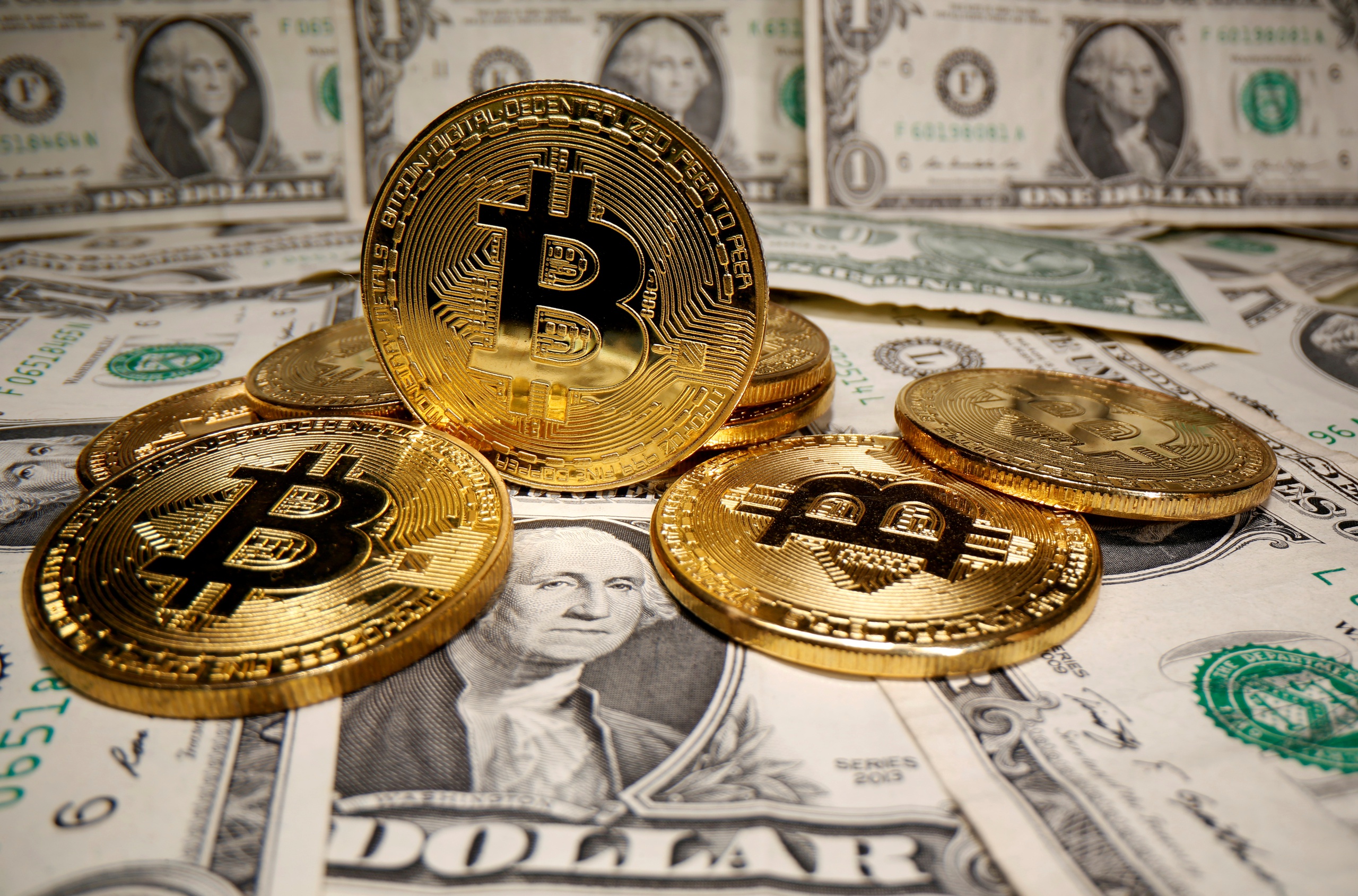 Mỹ lần đầu phê duyệt quỹ ETF bitcoin- Ảnh 1.
