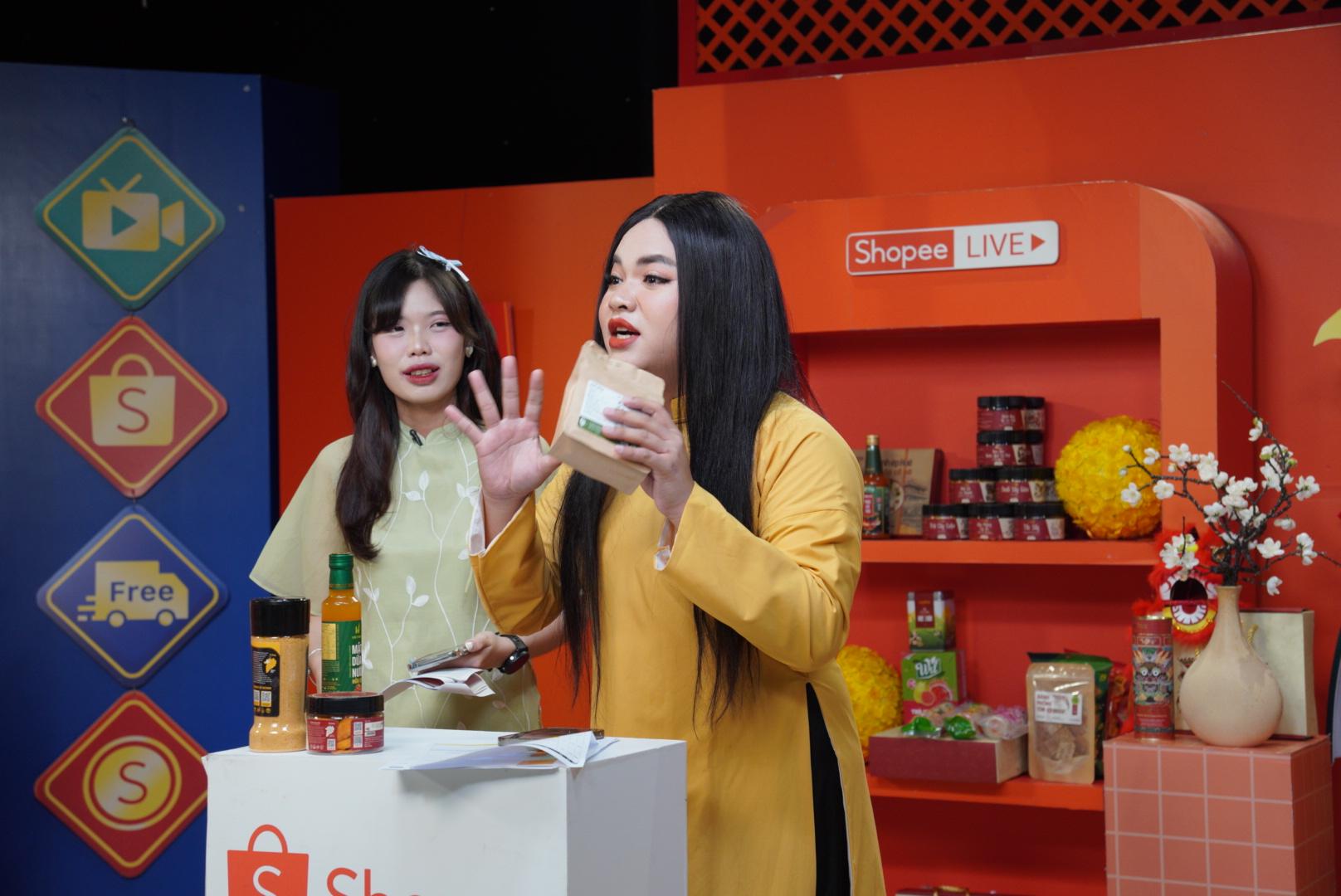 Sàn TMĐT làm mới 'cuộc đua' lan tỏa nông sản Việt dịp tết