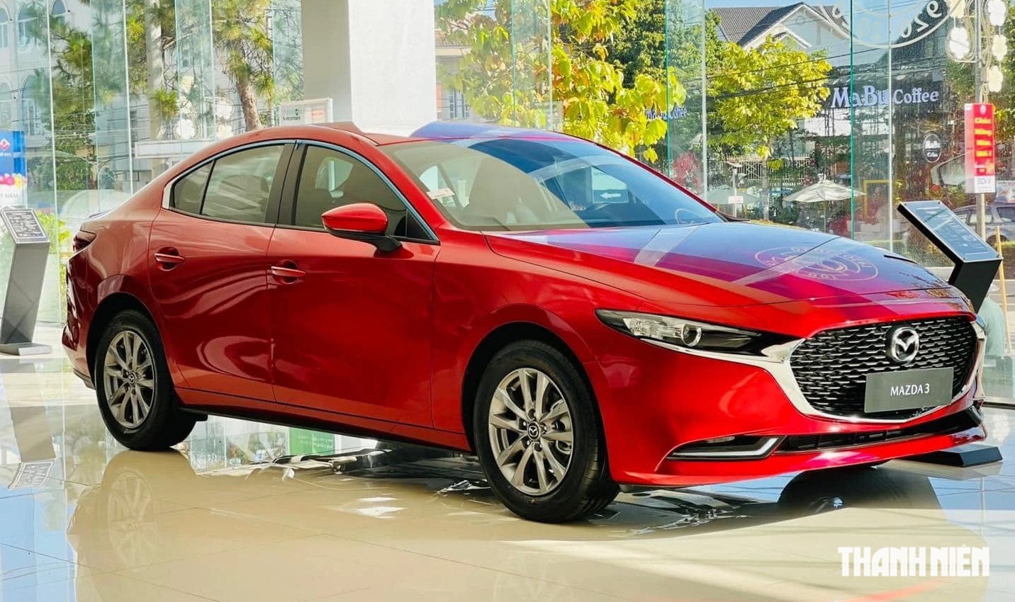 5 mẫu sedan bán chạy nhất tháng 8 - Ảnh 1.