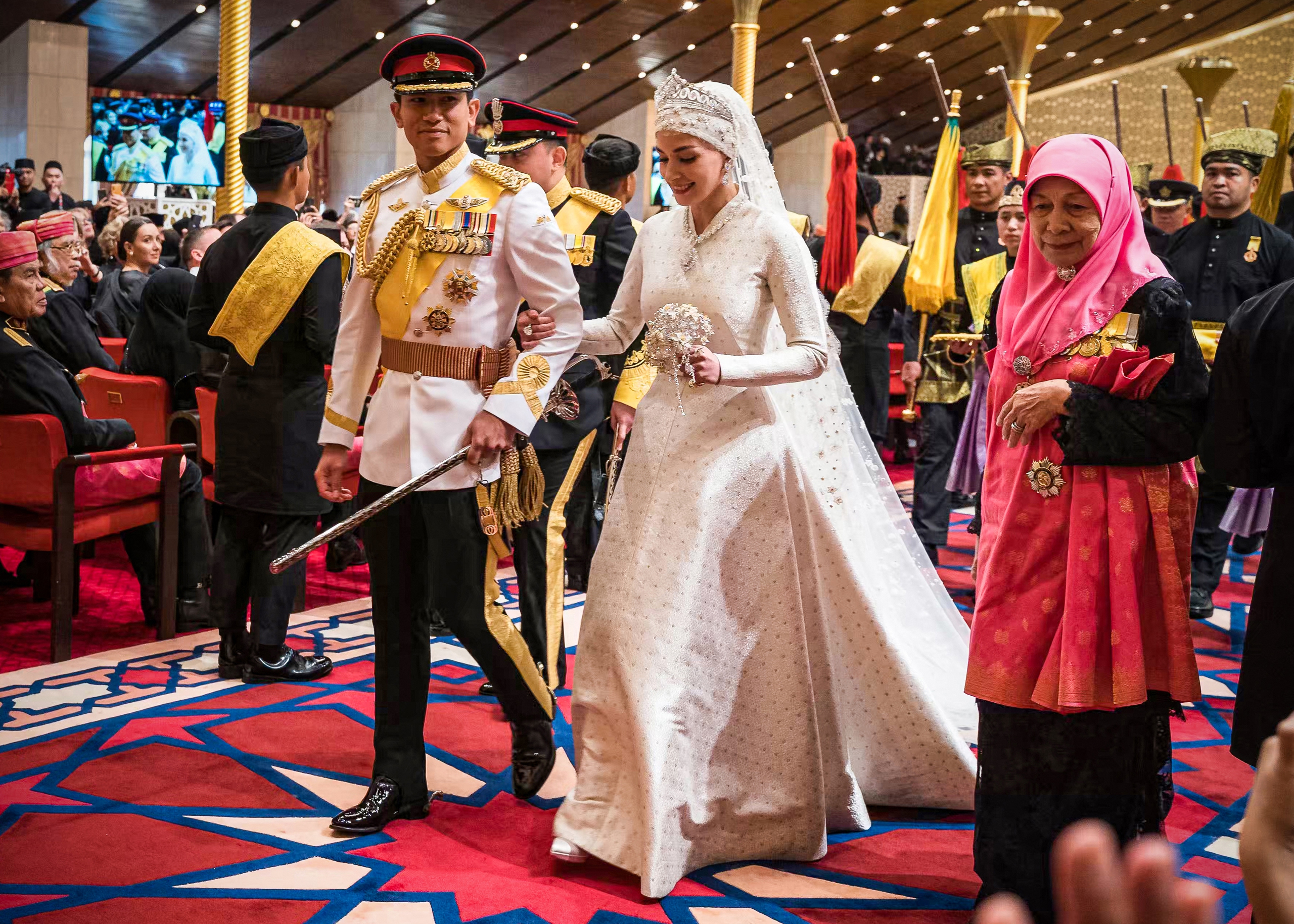 Chiêm ngưỡng lễ cưới lộng lẫy của hoàng tử Brunei- Ảnh 18.
