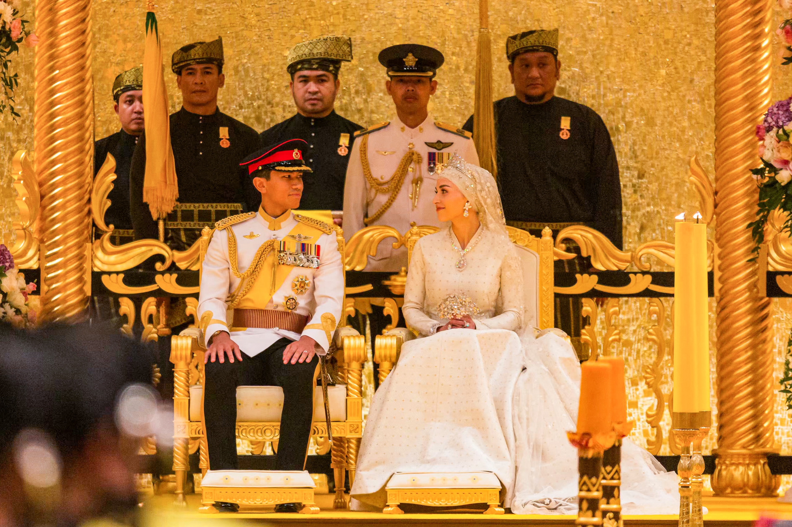 Chiêm ngưỡng lễ cưới lộng lẫy của hoàng tử Brunei- Ảnh 19.