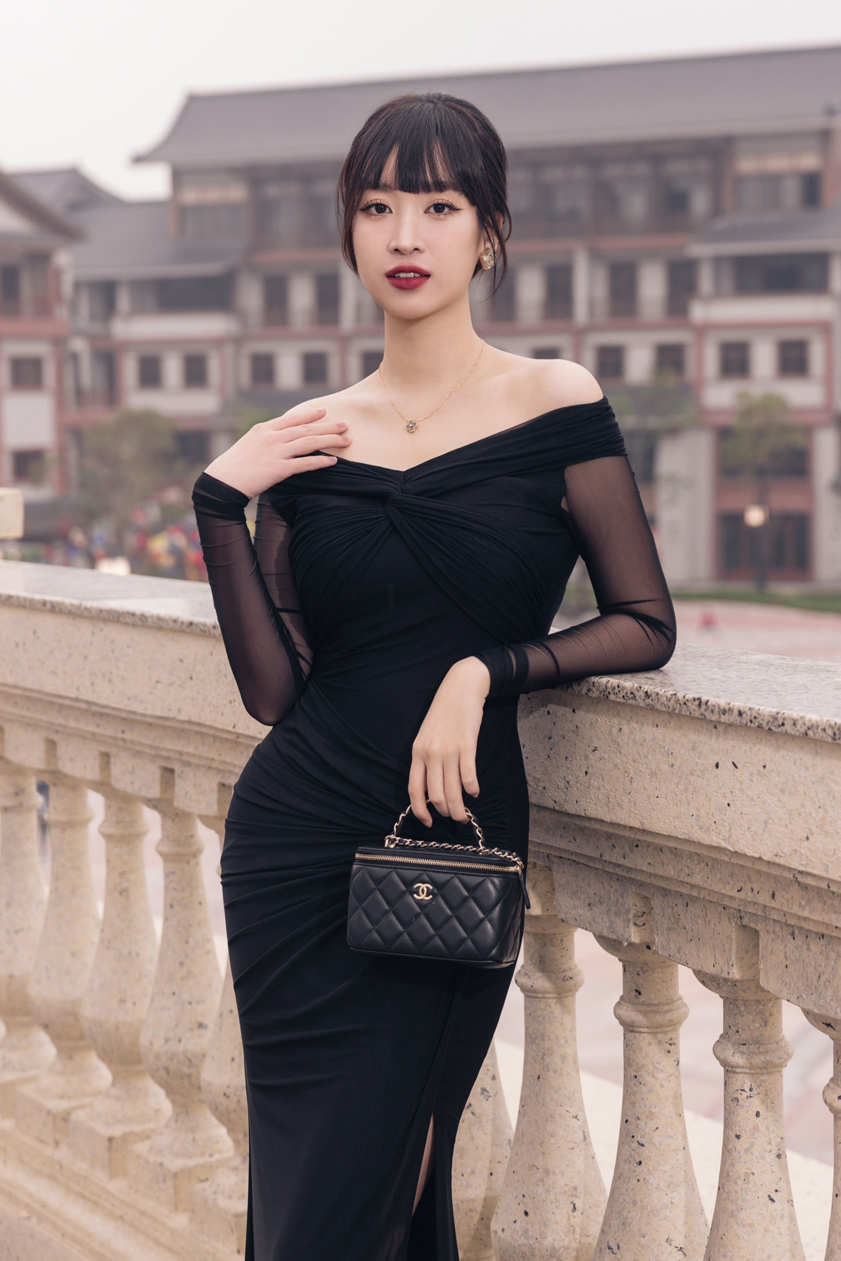 Hoa hậu Đỗ Mỹ Linh khoe nhan sắc quyến rũ sau khi sinh con- Ảnh 1.