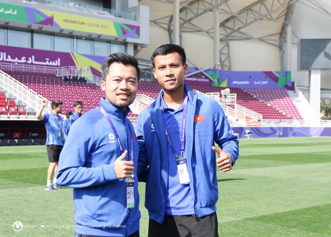 Đội tuyển Việt Nam đấu Indonesia trên sân nhỏ hơn cả Hàng Đẫy nhưng đẹp mê li- Ảnh 6.