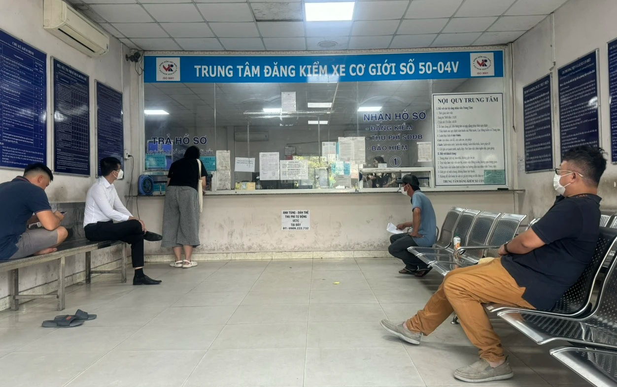 Trung tâm đăng kiểm 'nghỉ tết' sớm- Ảnh 5.