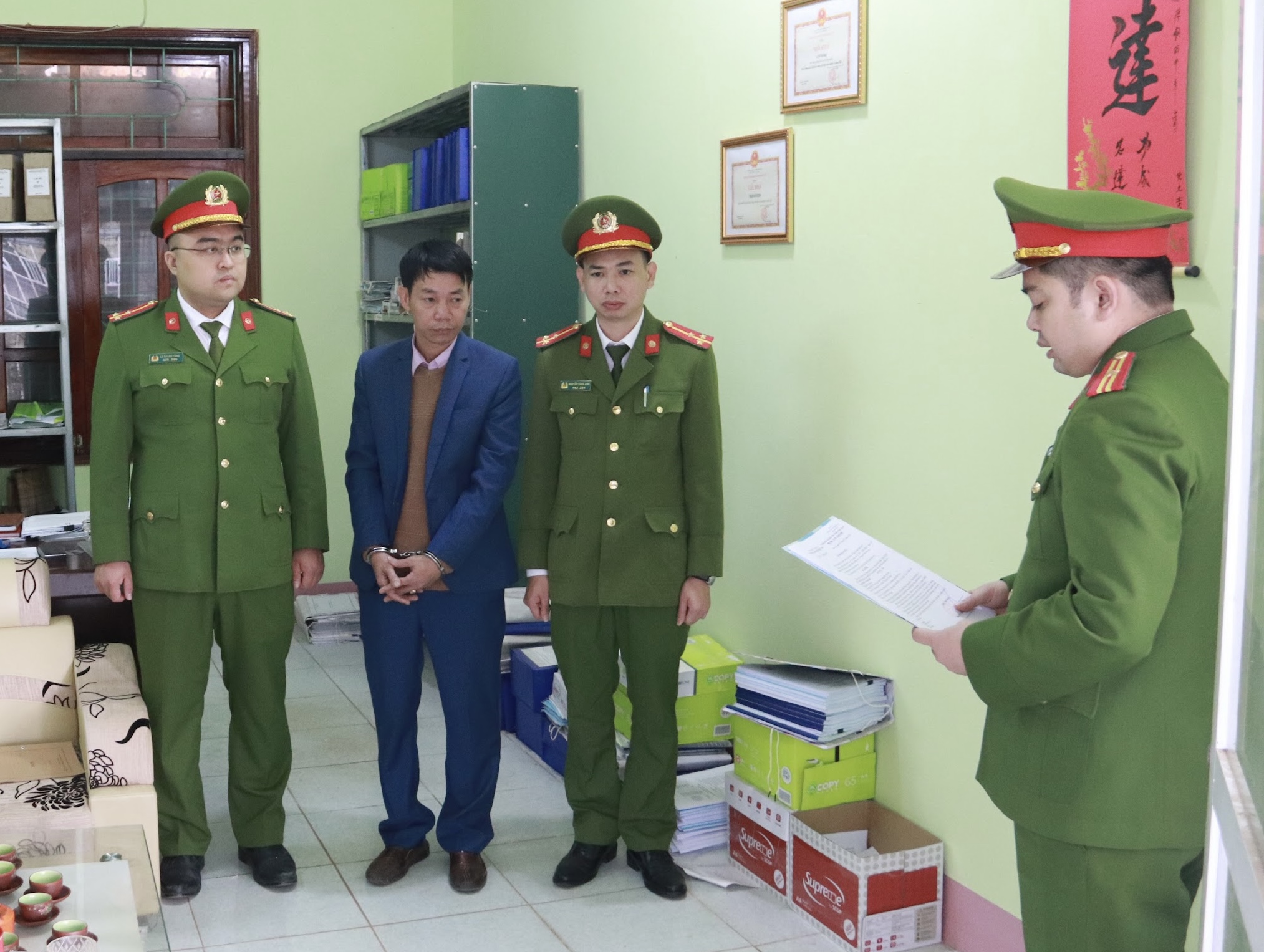Bắt cựu chủ tịch huyện ở Sơn La và hàng loạt thuộc cấp- Ảnh 6.
