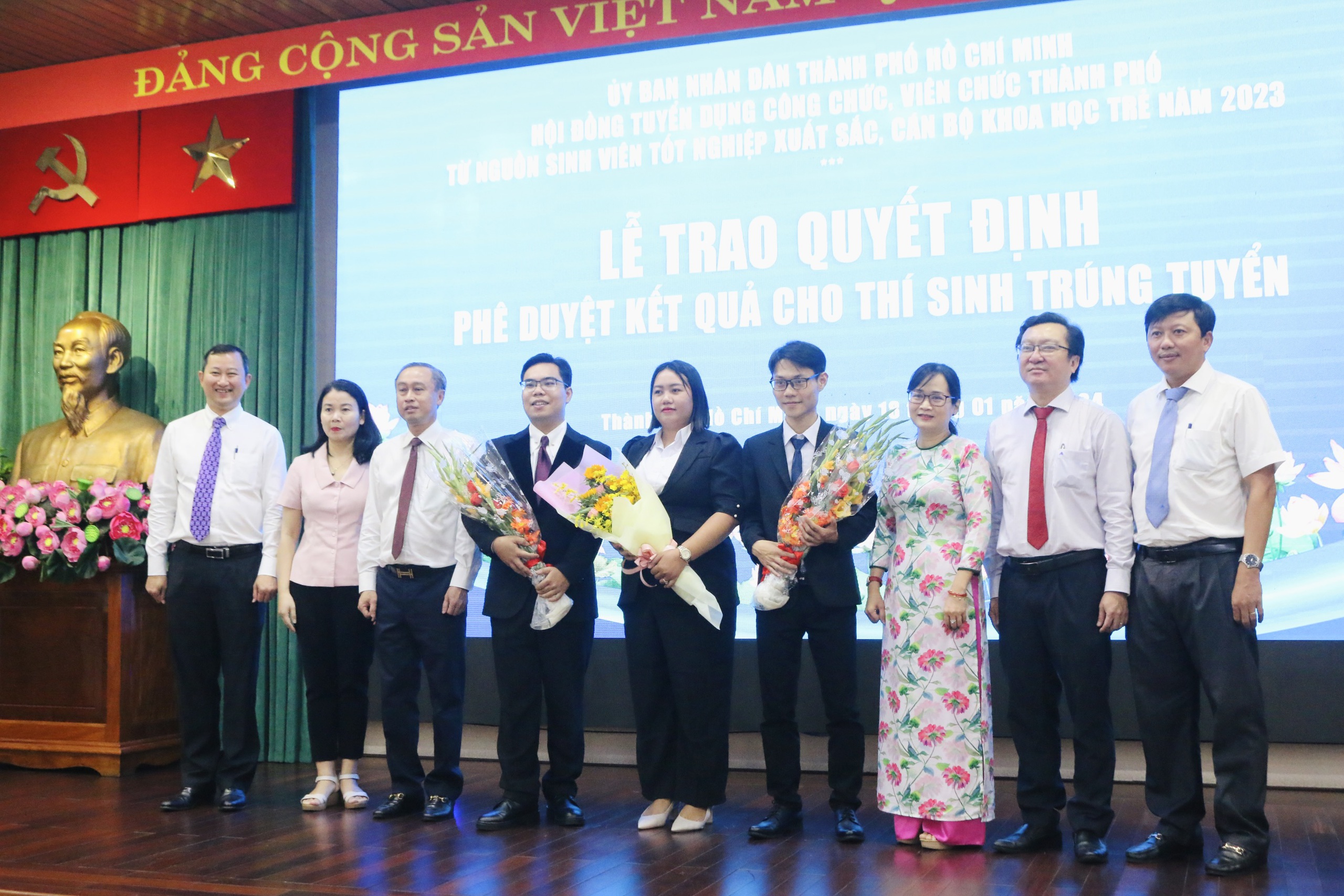 TP.HCM tuyển được 3 công viên chức từ nguồn sinh viên xuất sắc sau 5 năm