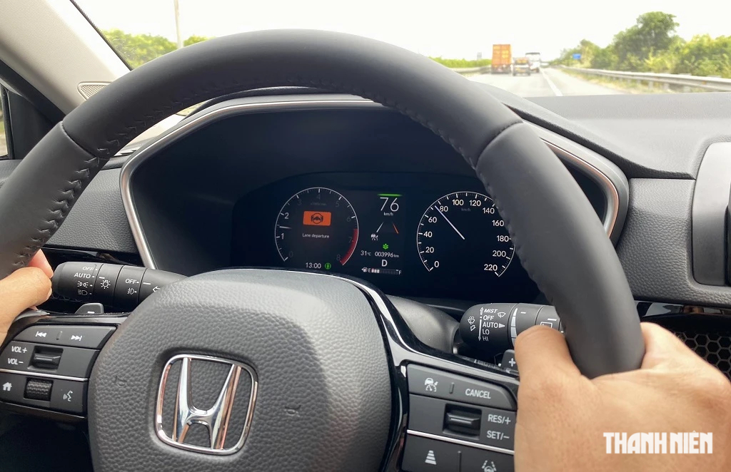 Honda CR-V 2024 L một cầu: 'Vừa vặn', hợp túi tiền với người thực dụng- Ảnh 7.