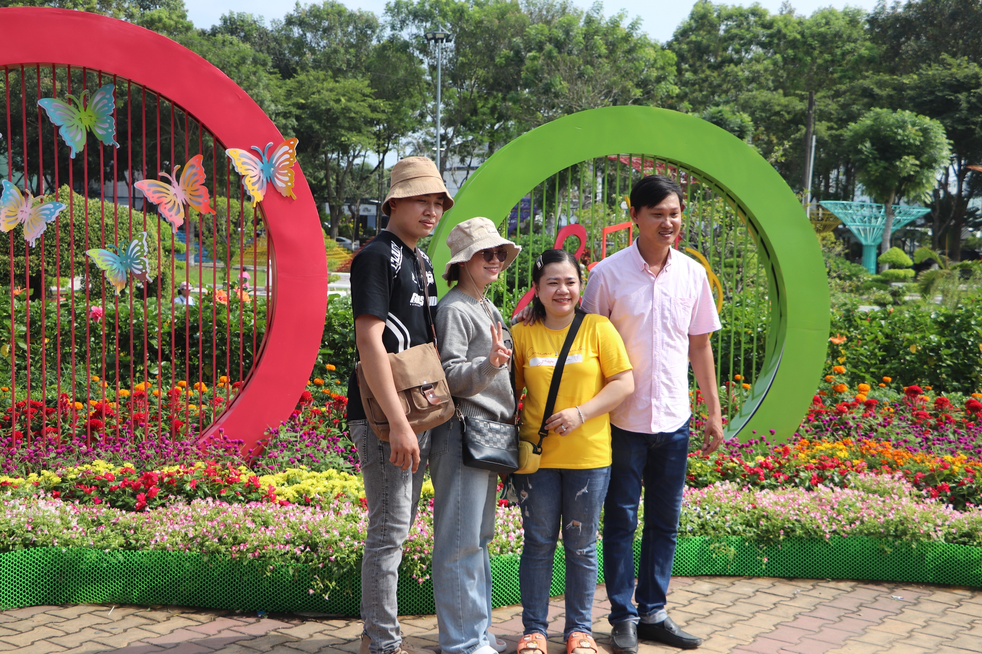 Nơi người trồng hoa luôn chào đón 'dân check- in' và không thu bất kỳ phí nào- Ảnh 8.