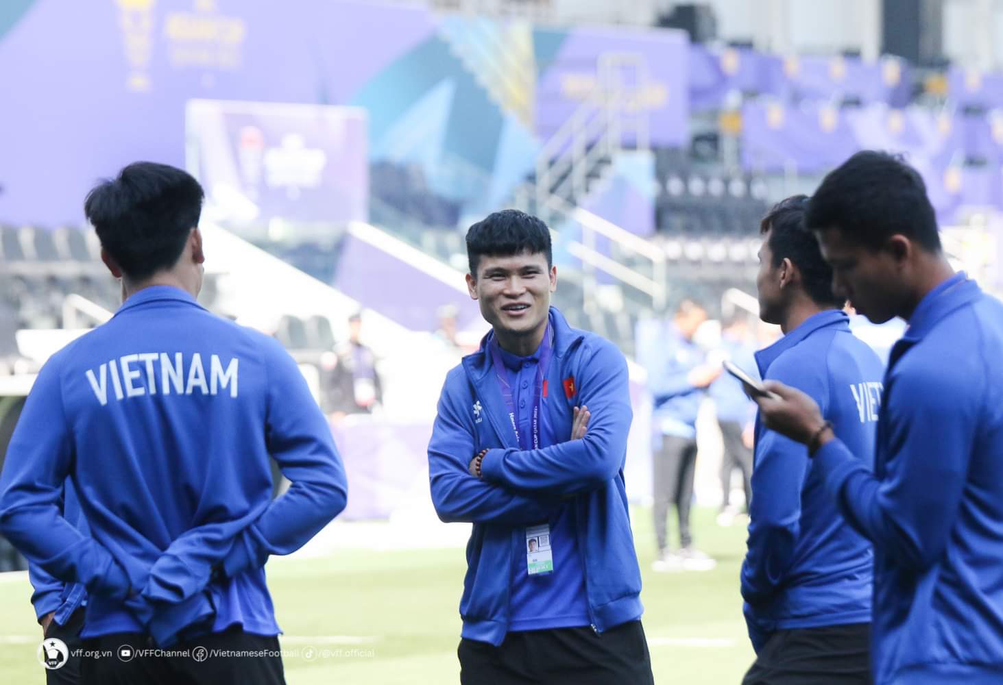 Trung vệ Việt Anh: ‘Đội tuyển Việt Nam muốn về nước với kết quả tích cực’- Ảnh 9.