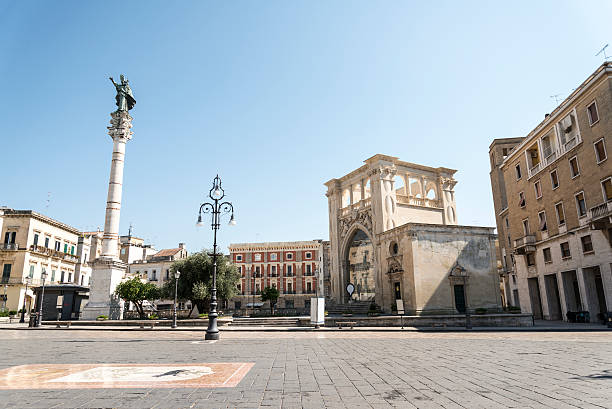 Top 5 điểm du lịch độc đáo khi đến với thành phố Lecce nước Ý- Ảnh 2.
