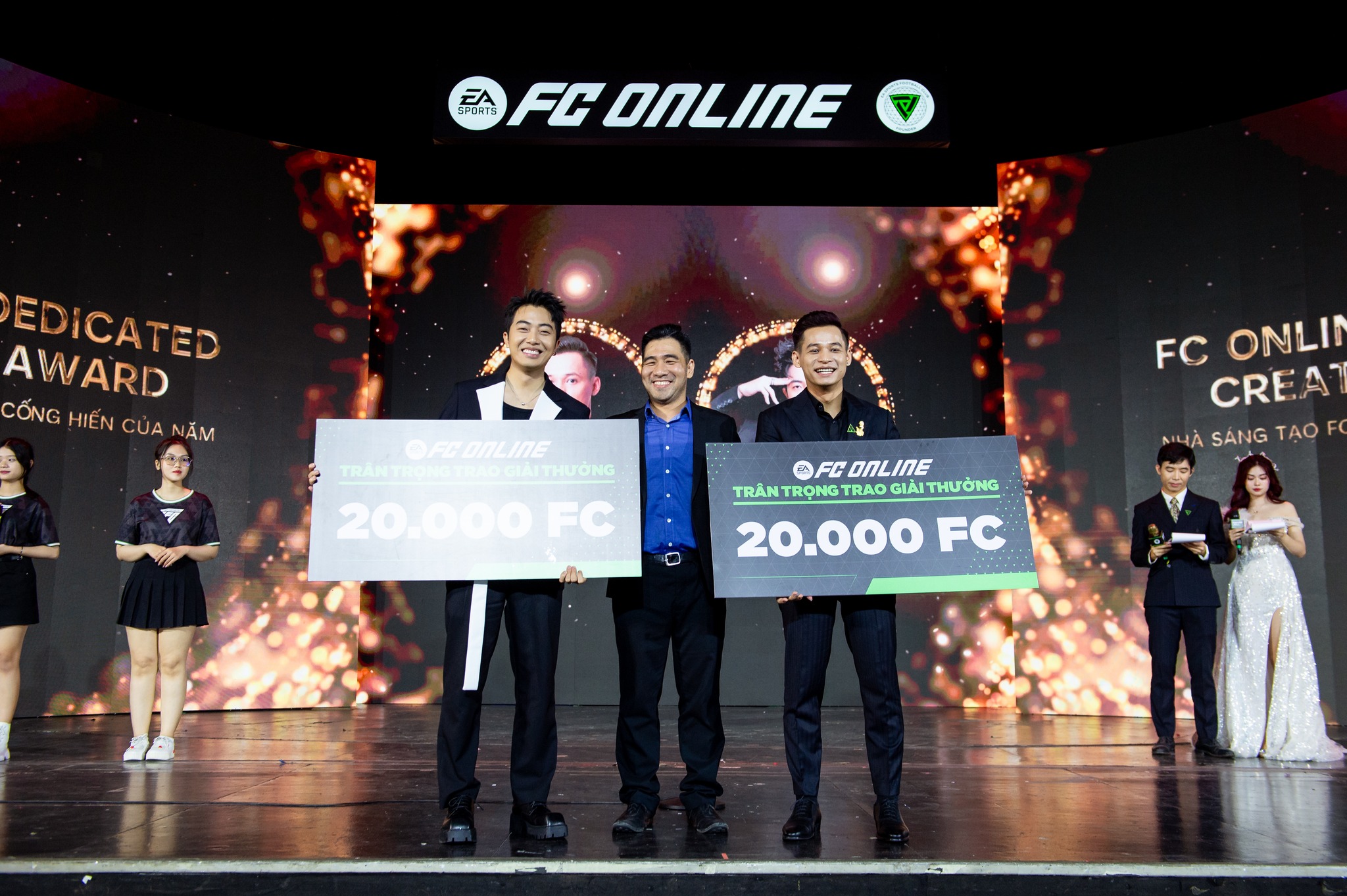 Độ Mixi cùng Cris Devil Gamer giành giải thưởng quan trọng nhất FC Online 2023- Ảnh 5.