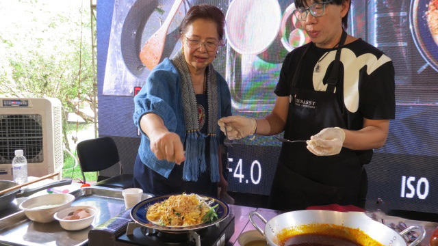 Tổng lãnh sự quán Thái Lan tổ chức chương trình hướng dẫn nấu món ăn Thái- Ảnh 7.