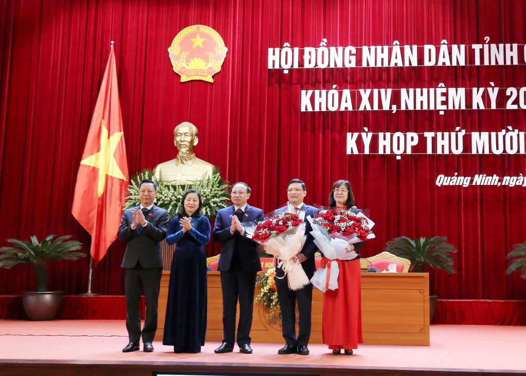 Bí thư Thành ủy Uông Bí được bầu làm Phó chủ tịch UBND tỉnh Quảng Ninh- Ảnh 2.