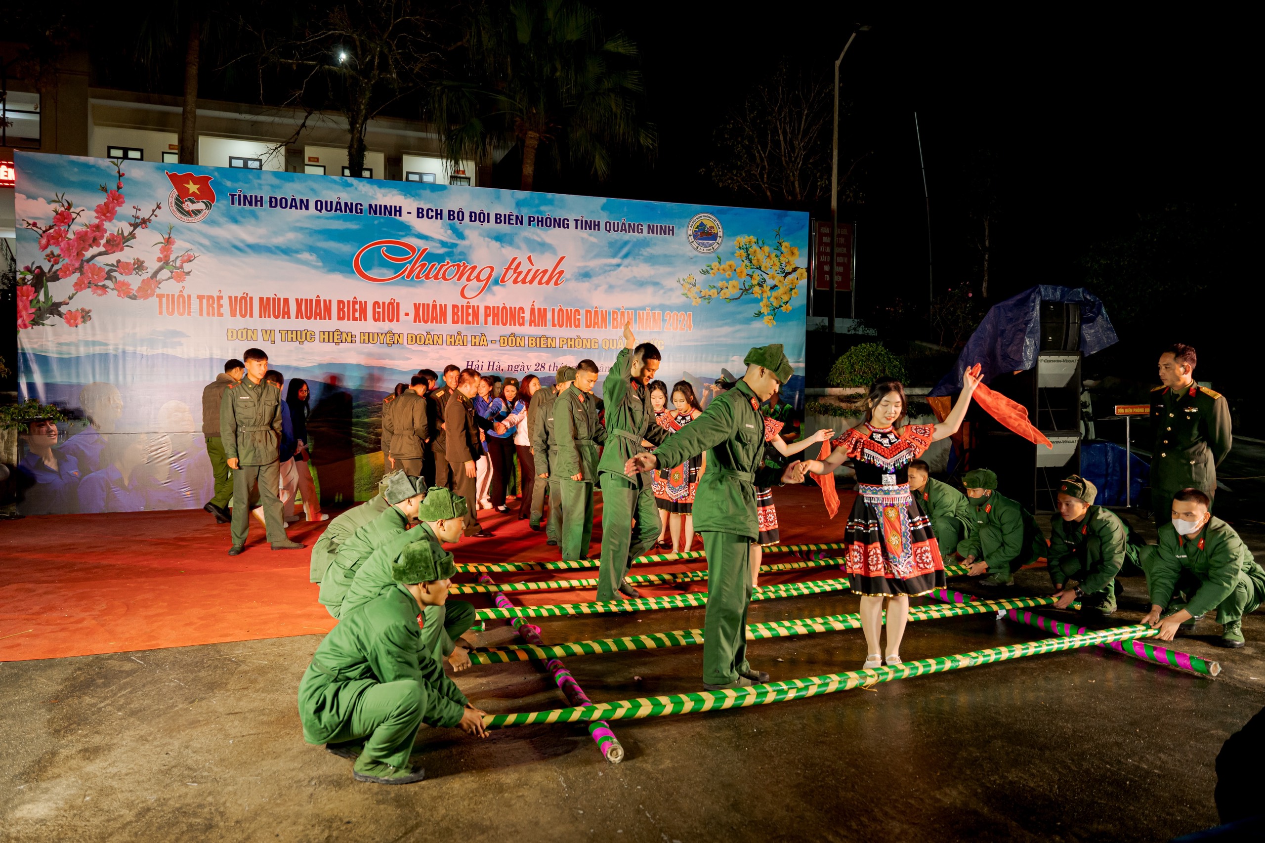 Xuân sẻ chia, tết nhân ái ở vùng cao của tỉnh Quảng Ninh- Ảnh 2.