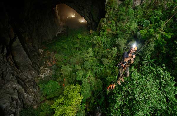 Du lịch hang Sơn Đoòng Quảng Bình: Hành trình thám hiểm độc lạ- Ảnh 3.