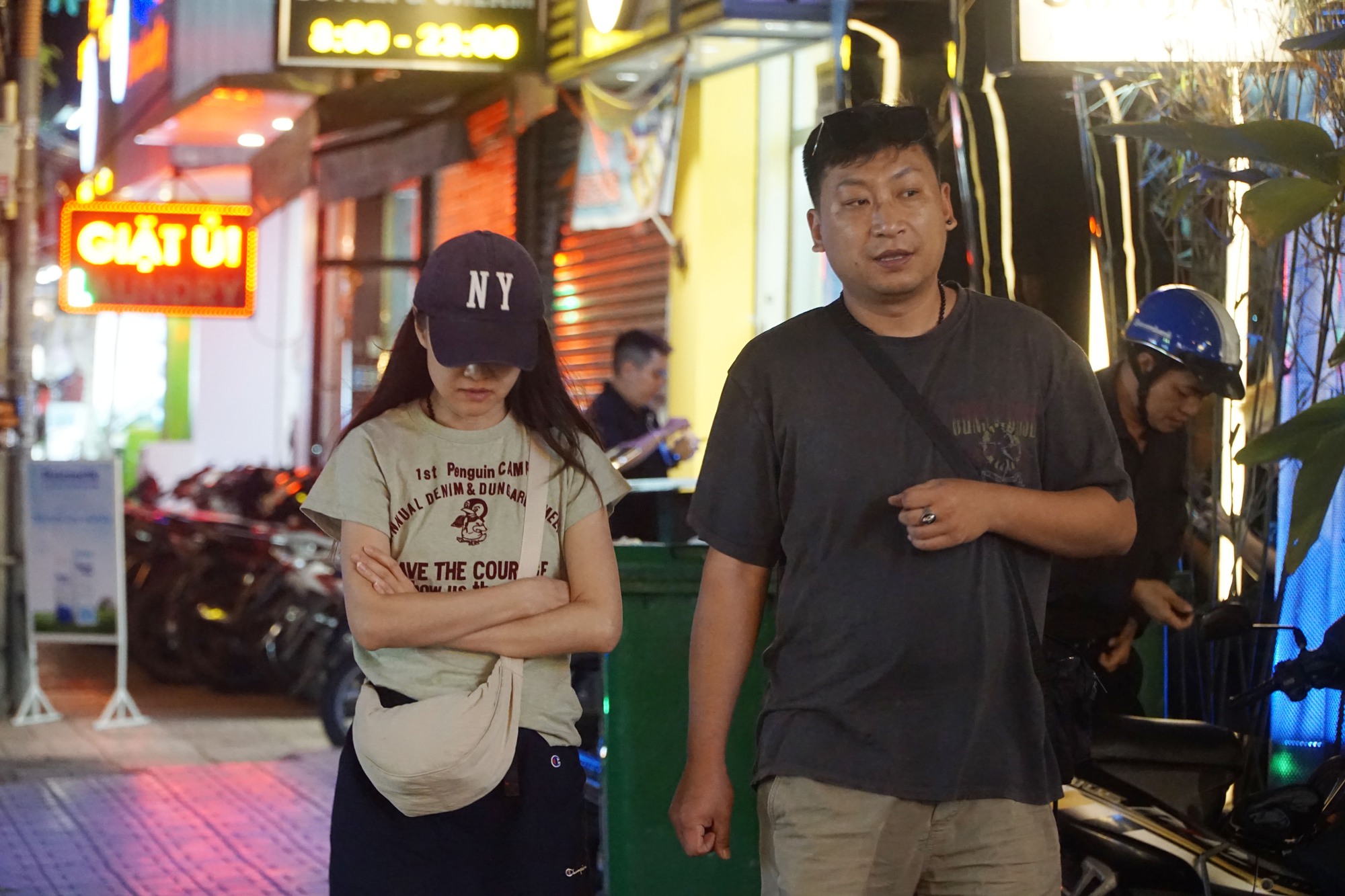 'Phố Tây' ở Nha Trang hồi sinh nhờ khách Hàn tăng mạnh- Ảnh 13.