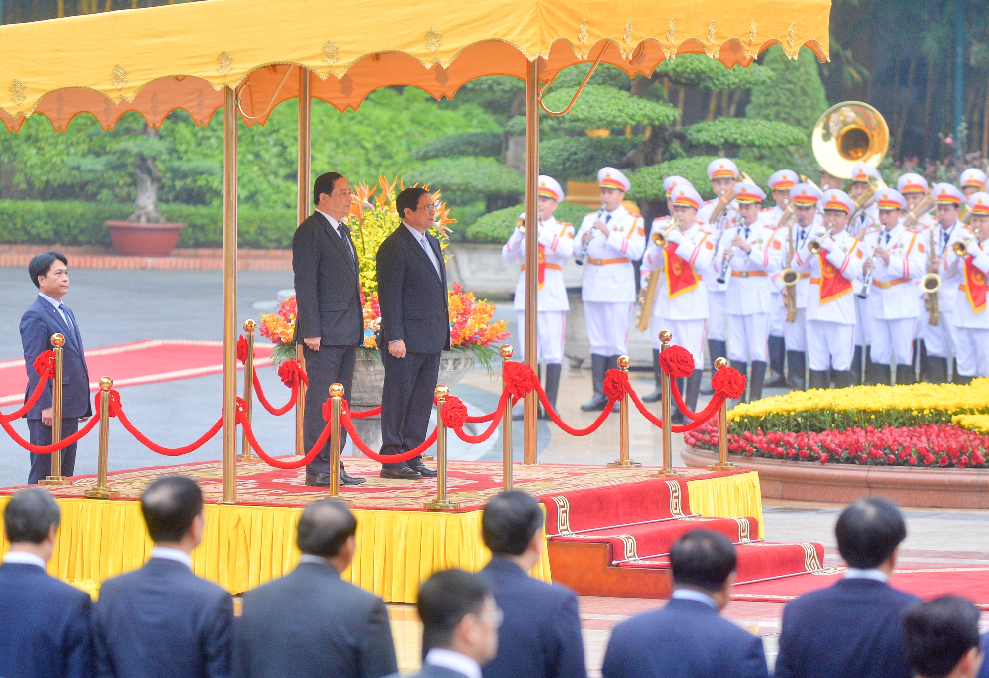 Thủ tướng Phạm Minh Chính chủ trì lễ đón Thủ tướng Lào thăm chính thức Việt Nam- Ảnh 2.