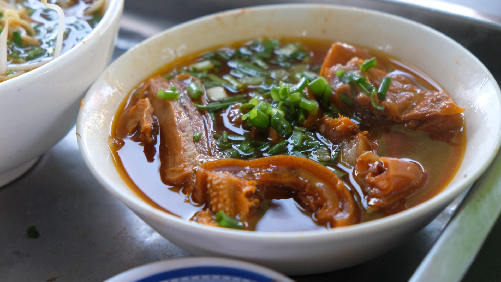 Hủ tiếu dê gốc Hoa nức tiếng khu Chợ Lớn: thịt mềm rụm, nước lèo đặc sệt- Ảnh 5.
